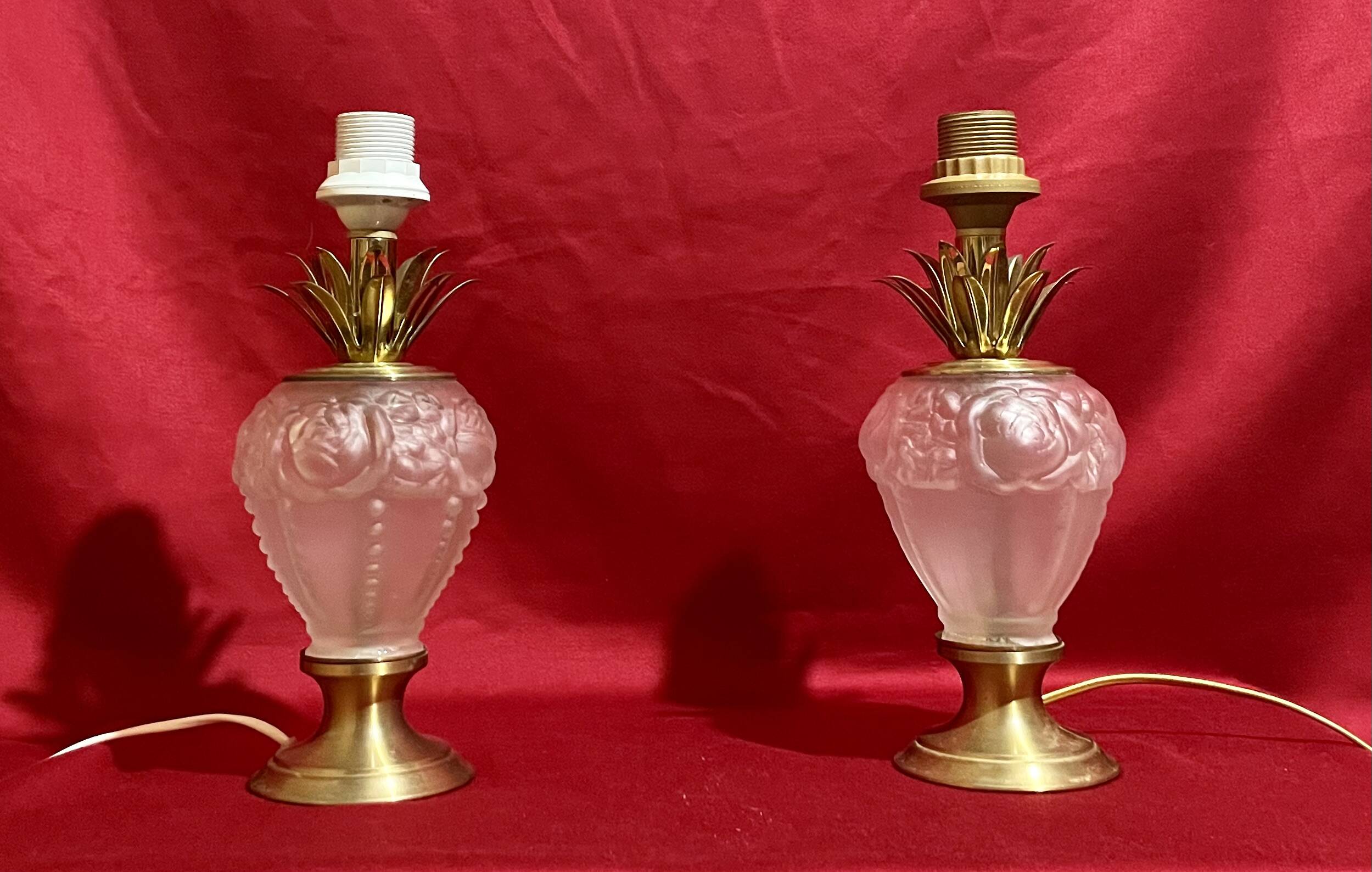 Pair of glass and brass lamp bases, "Maison Le Dauphin", "Daumes" model, 1980s