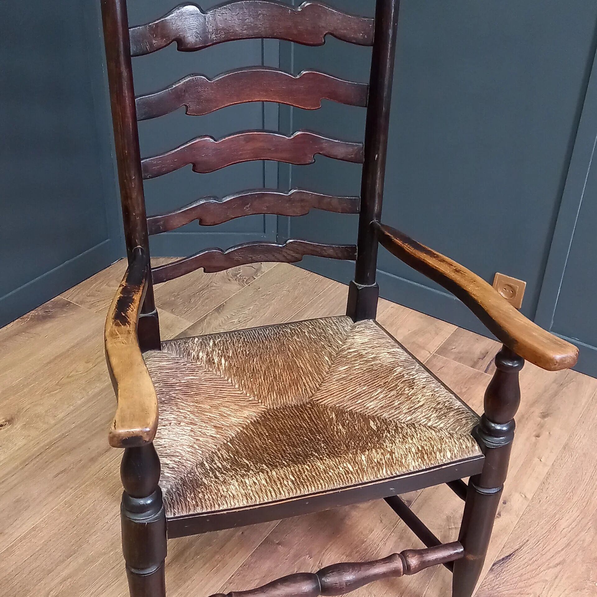 Country chair in Georgian style