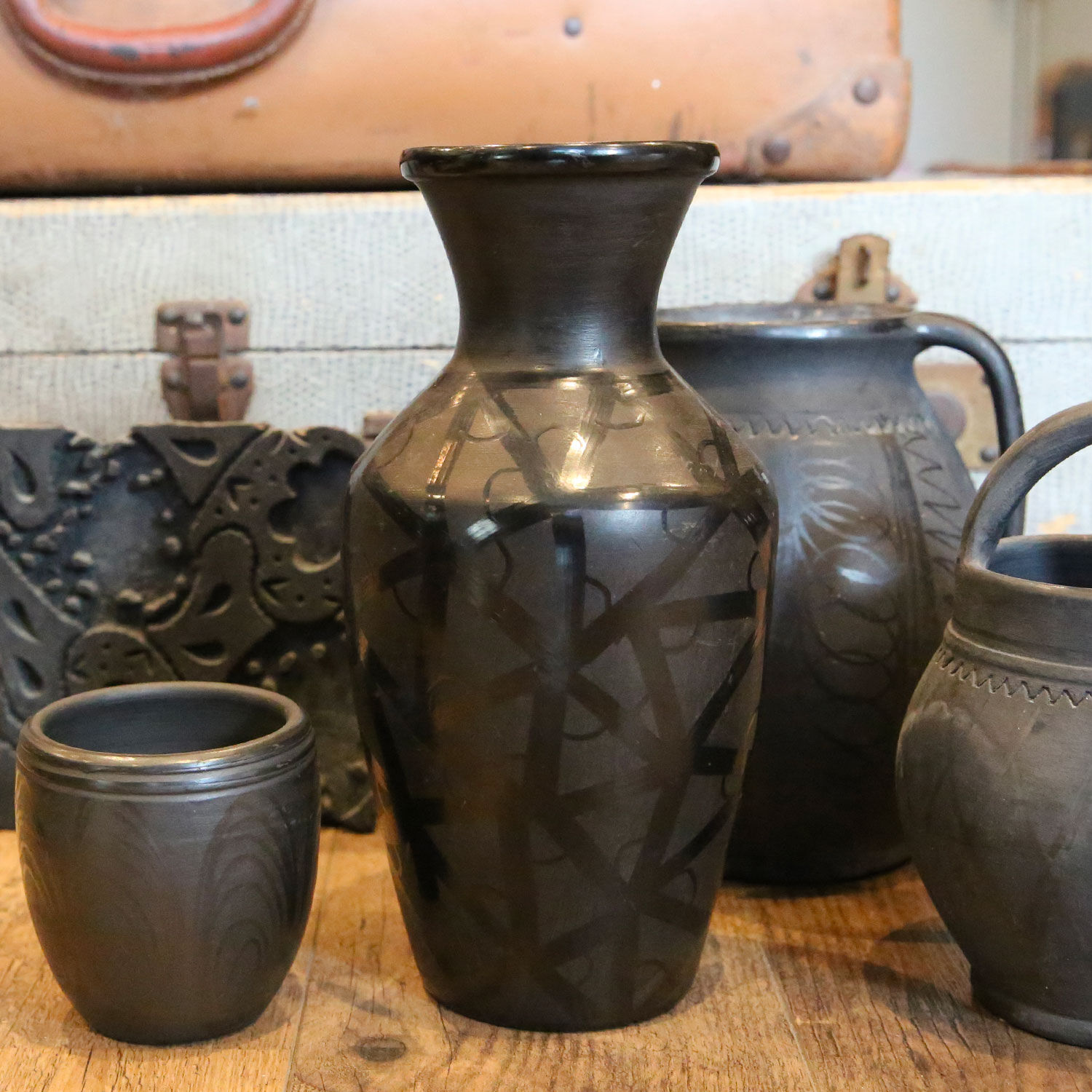 Set of 2 glasses in intense black ceramic from Romania