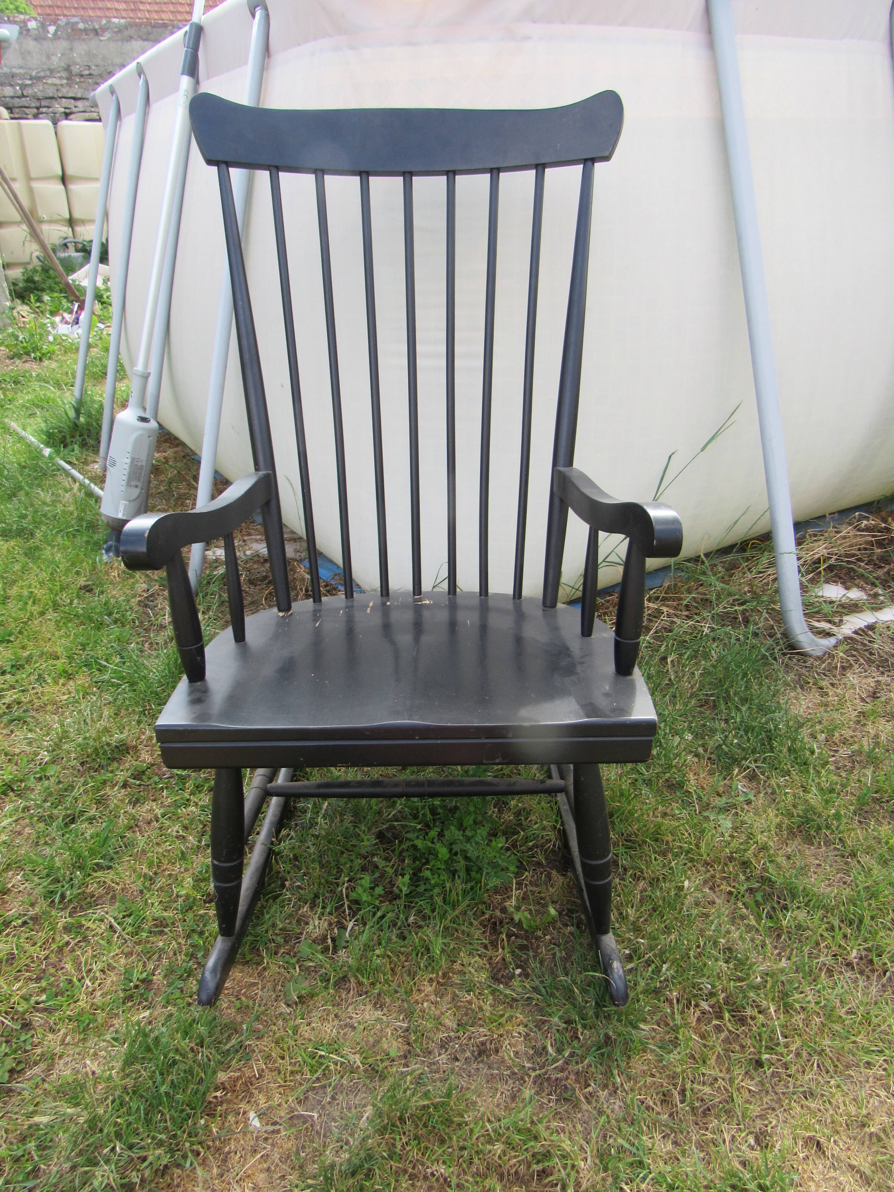 Rocking chair