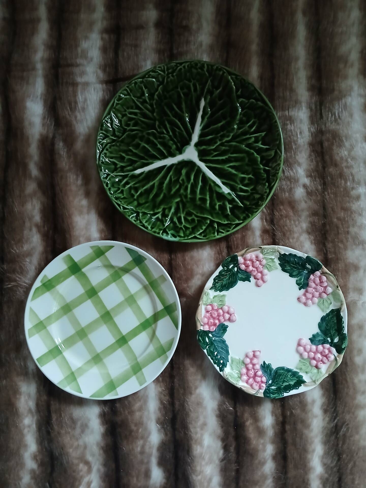 3 mismatched vintage dinner plates