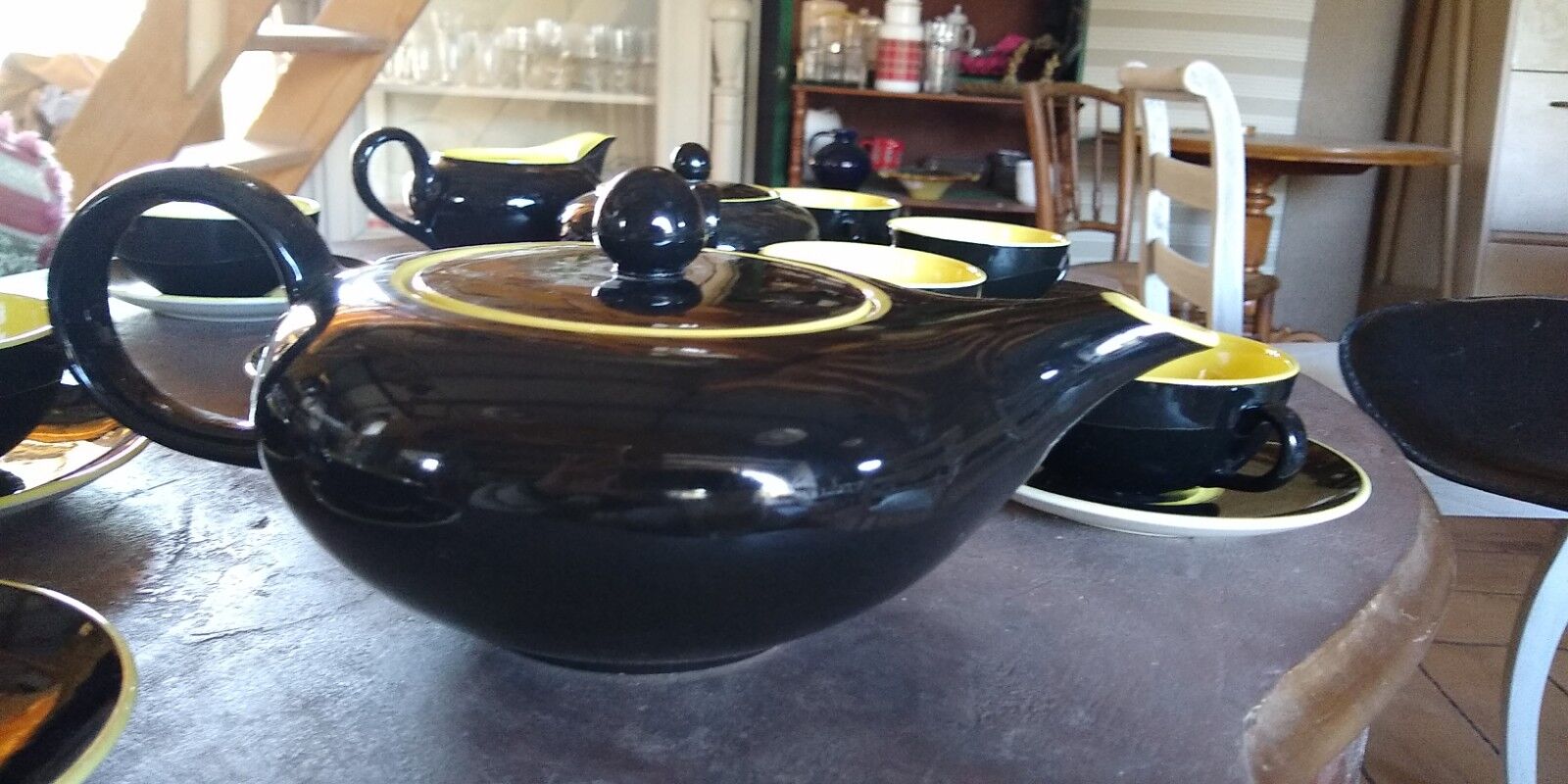 Tea set of Villeroy and Boch, Biarritz model, black and yellow