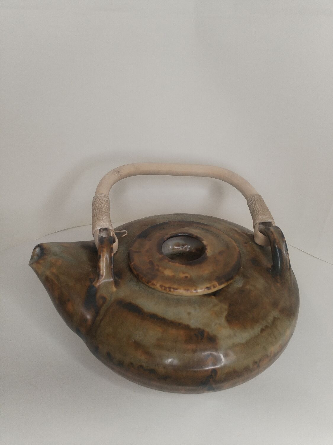 Ceramic teapot Hautes Ribes René Louis Dauchy