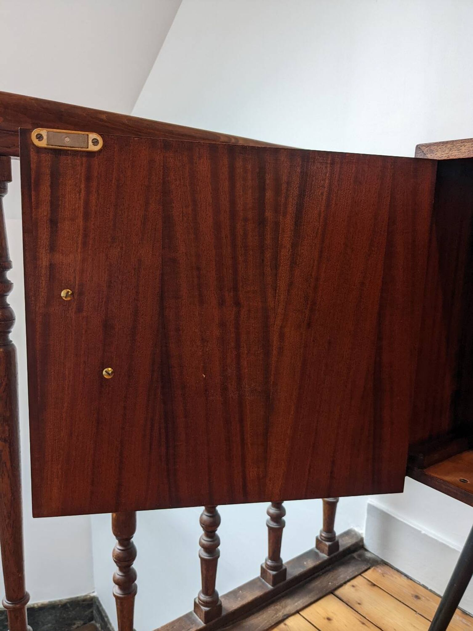 Vintage bar/TV cabinet
