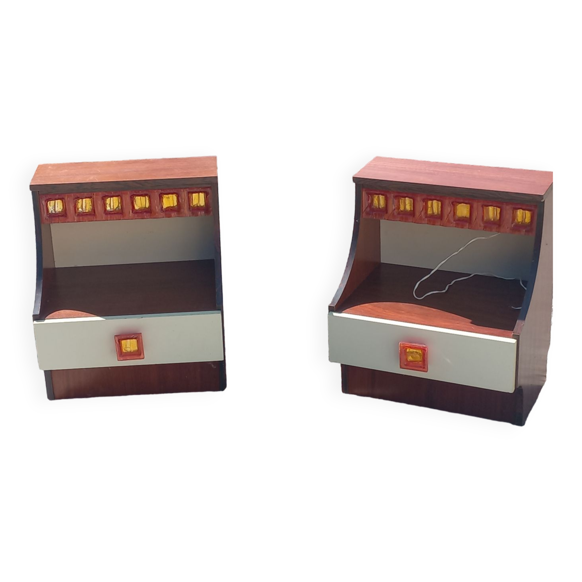 Pair of design bedside tables in orange resin rosewood with white melamine from the 70s