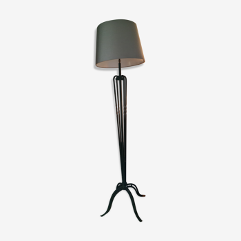 Floor lamp with wrought iron foot