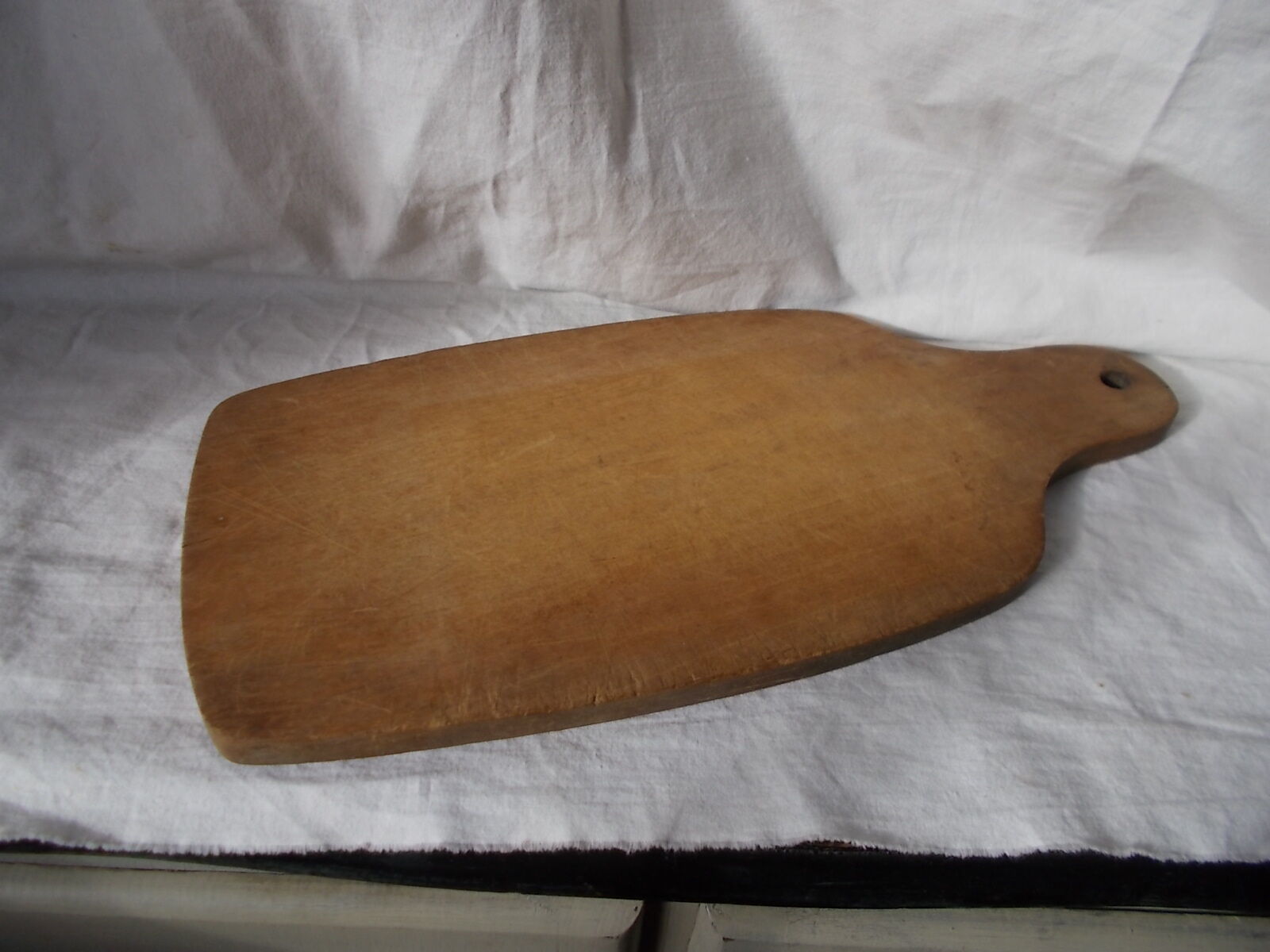 Wooden cutting board