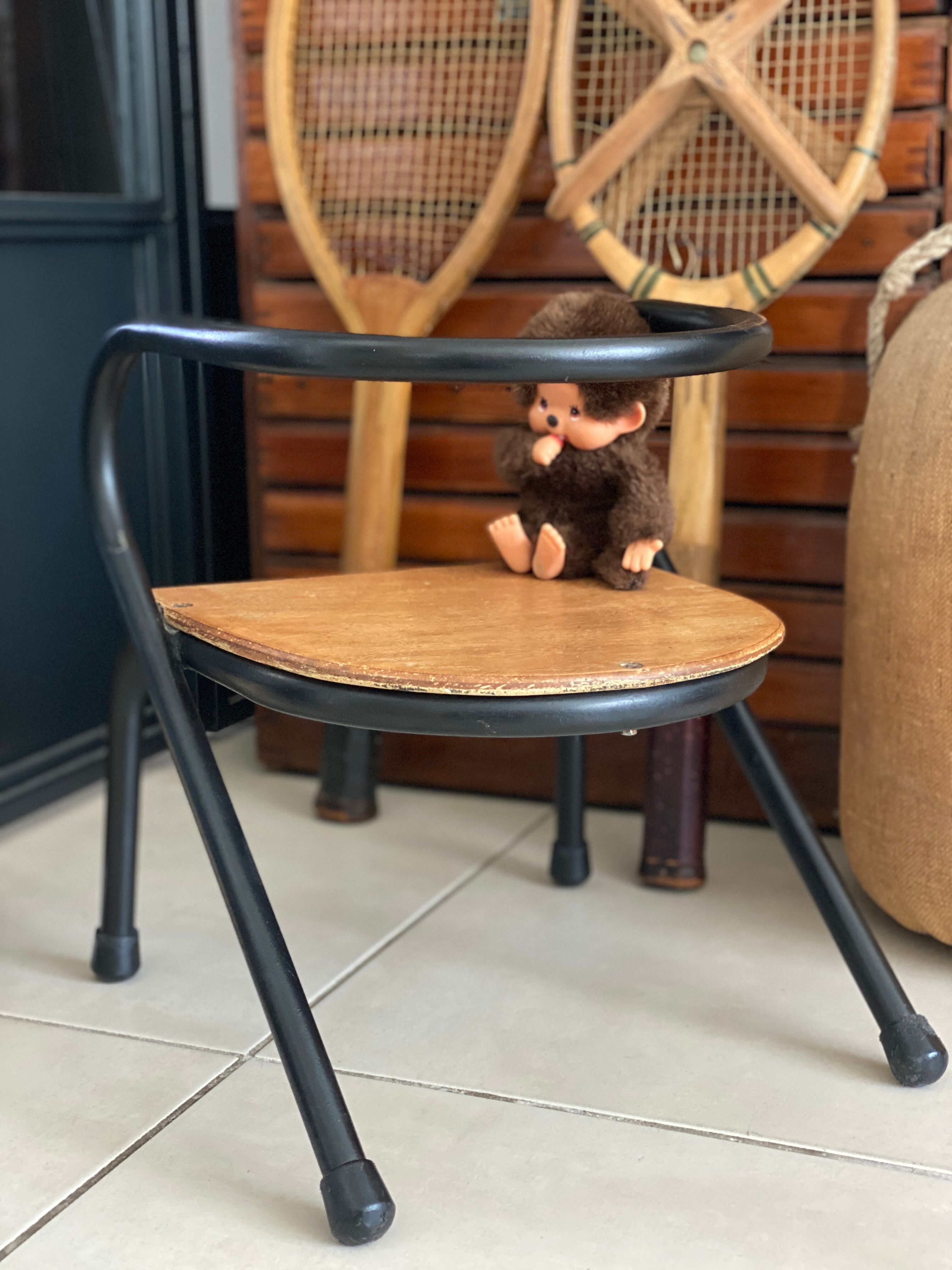 Chaise écolier enfant vintage de Jacques Hitier