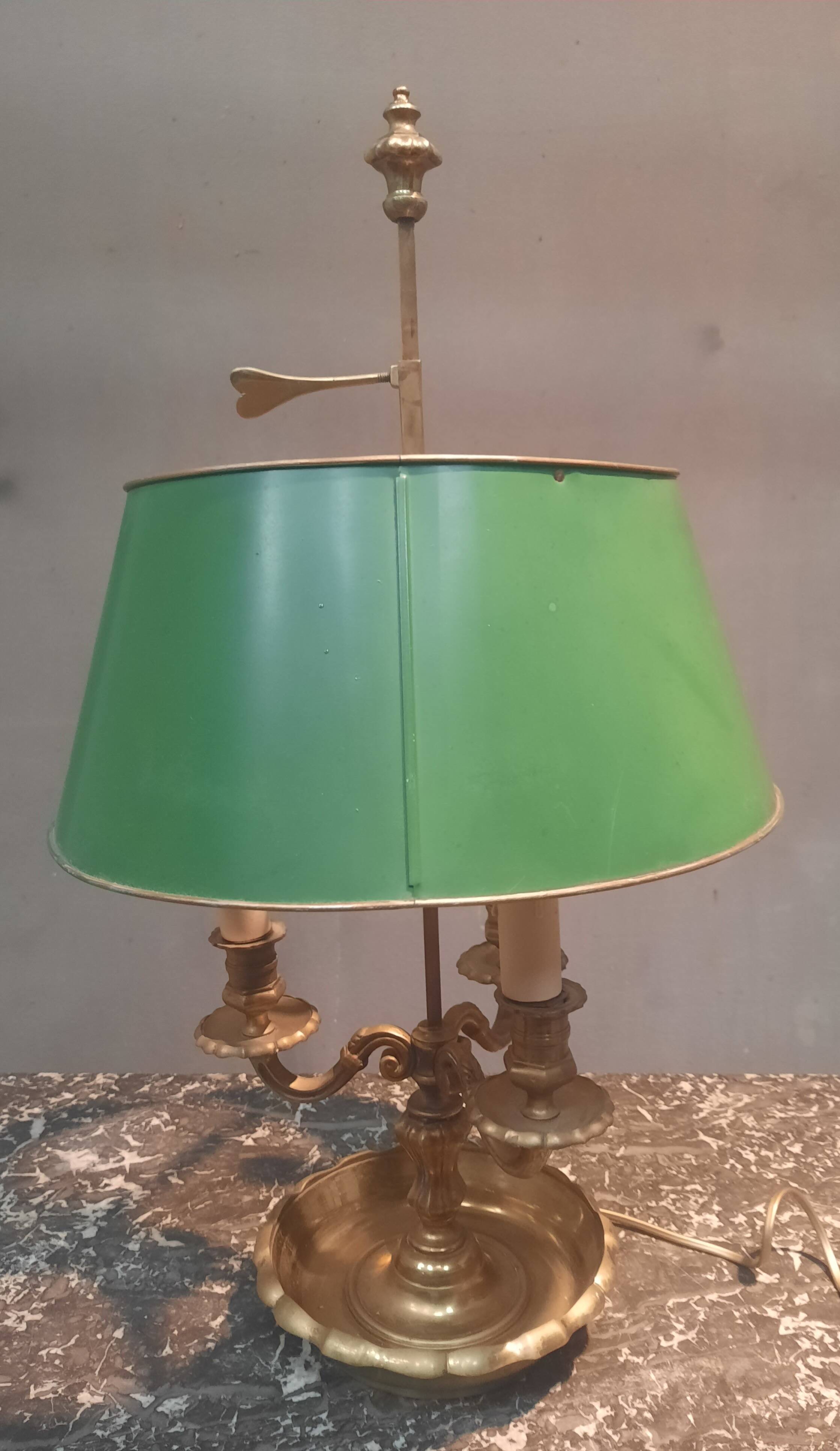 Lampe bouillotte de style Louis XV