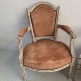 Paire de fauteuils de style Louis XVI en hetre patiné XIX siècle