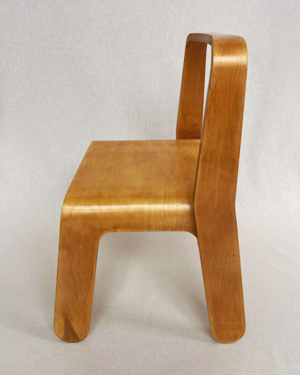 Chaise enfant scandinave