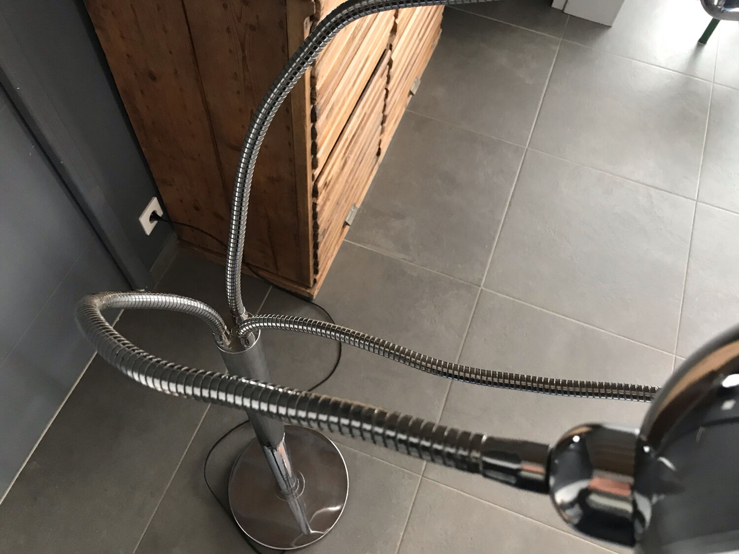 Hydra floor lamp 3 fires