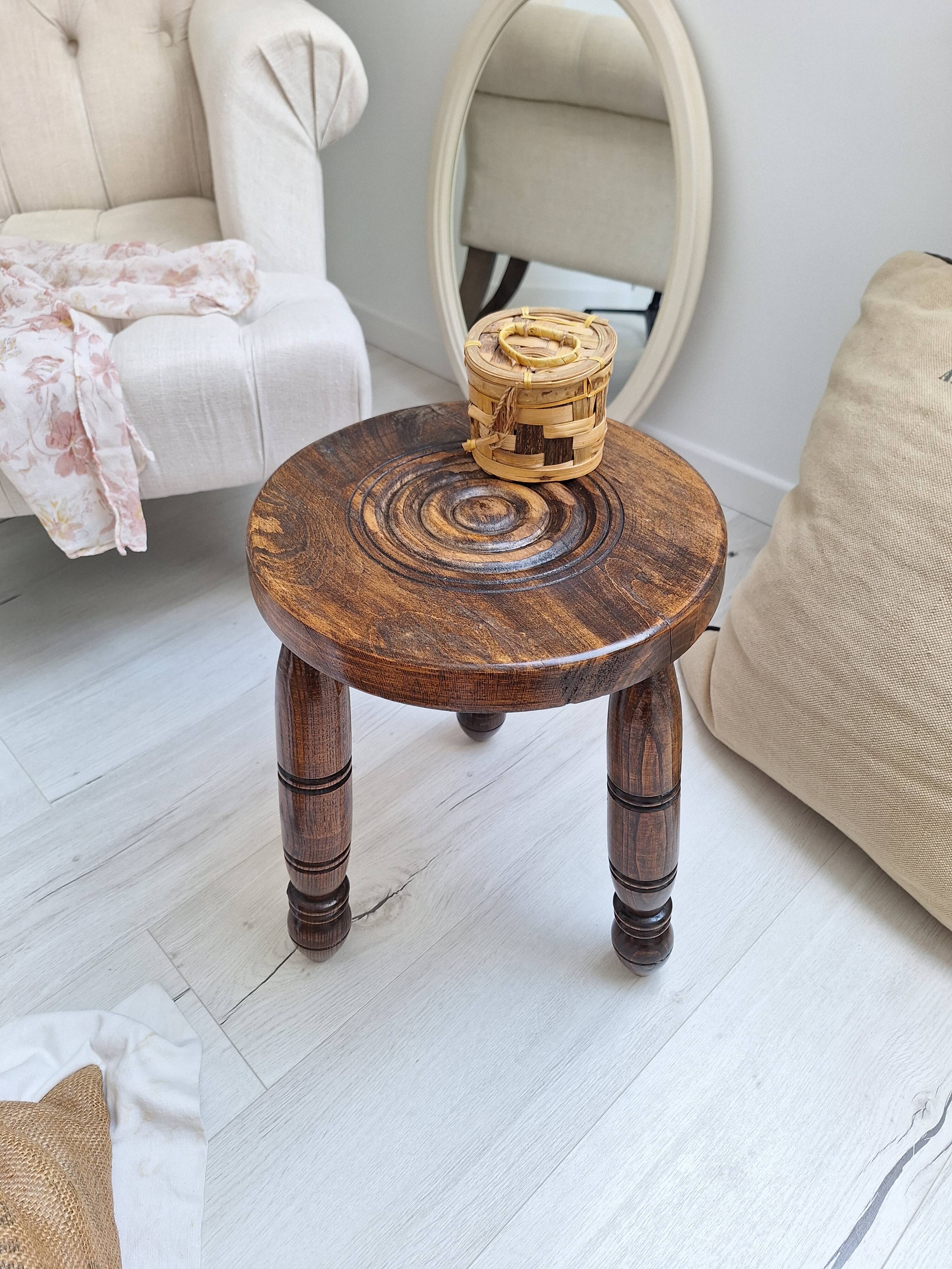 Solid wood tripod stool