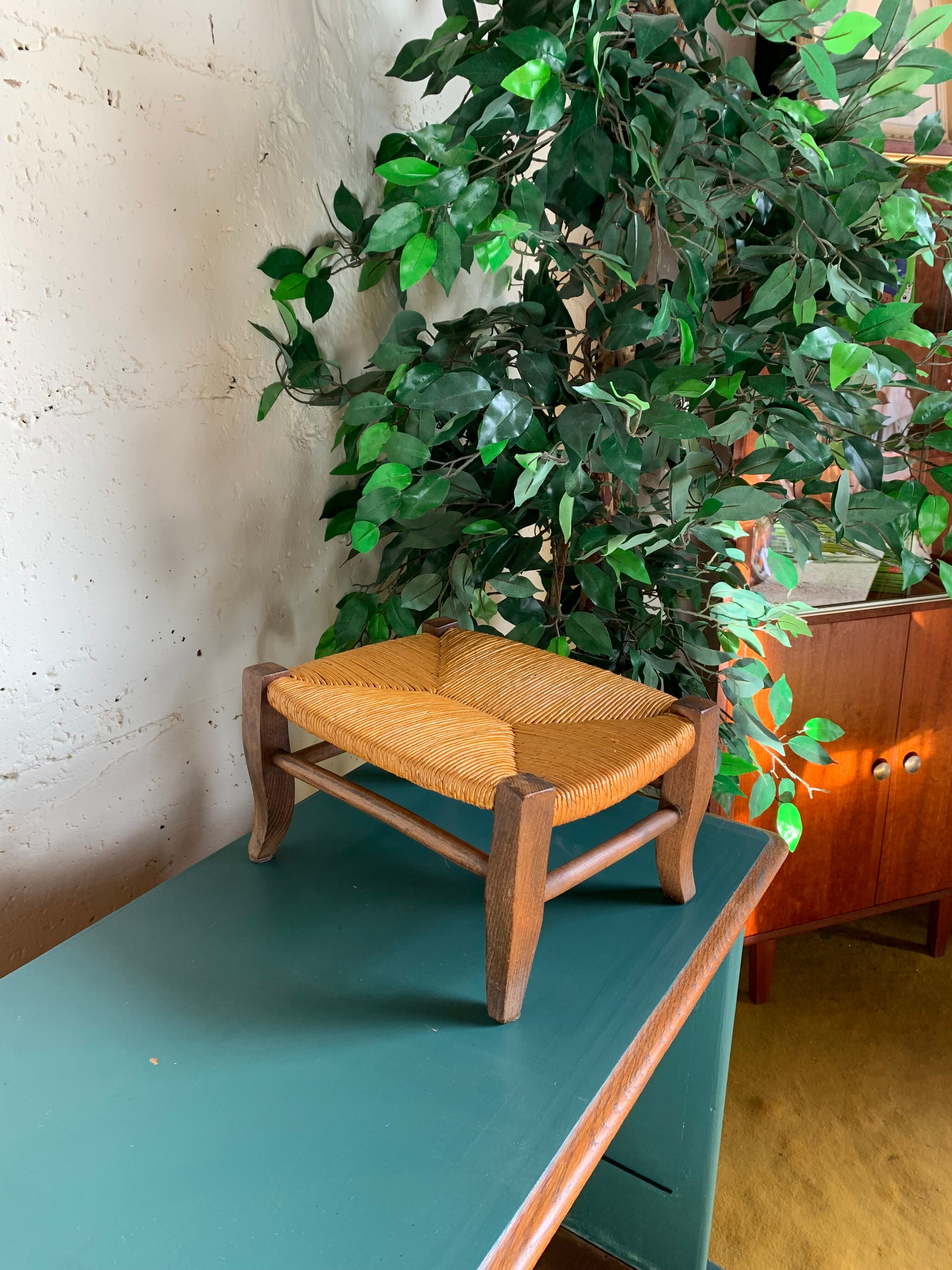 Footrest countryside mulched