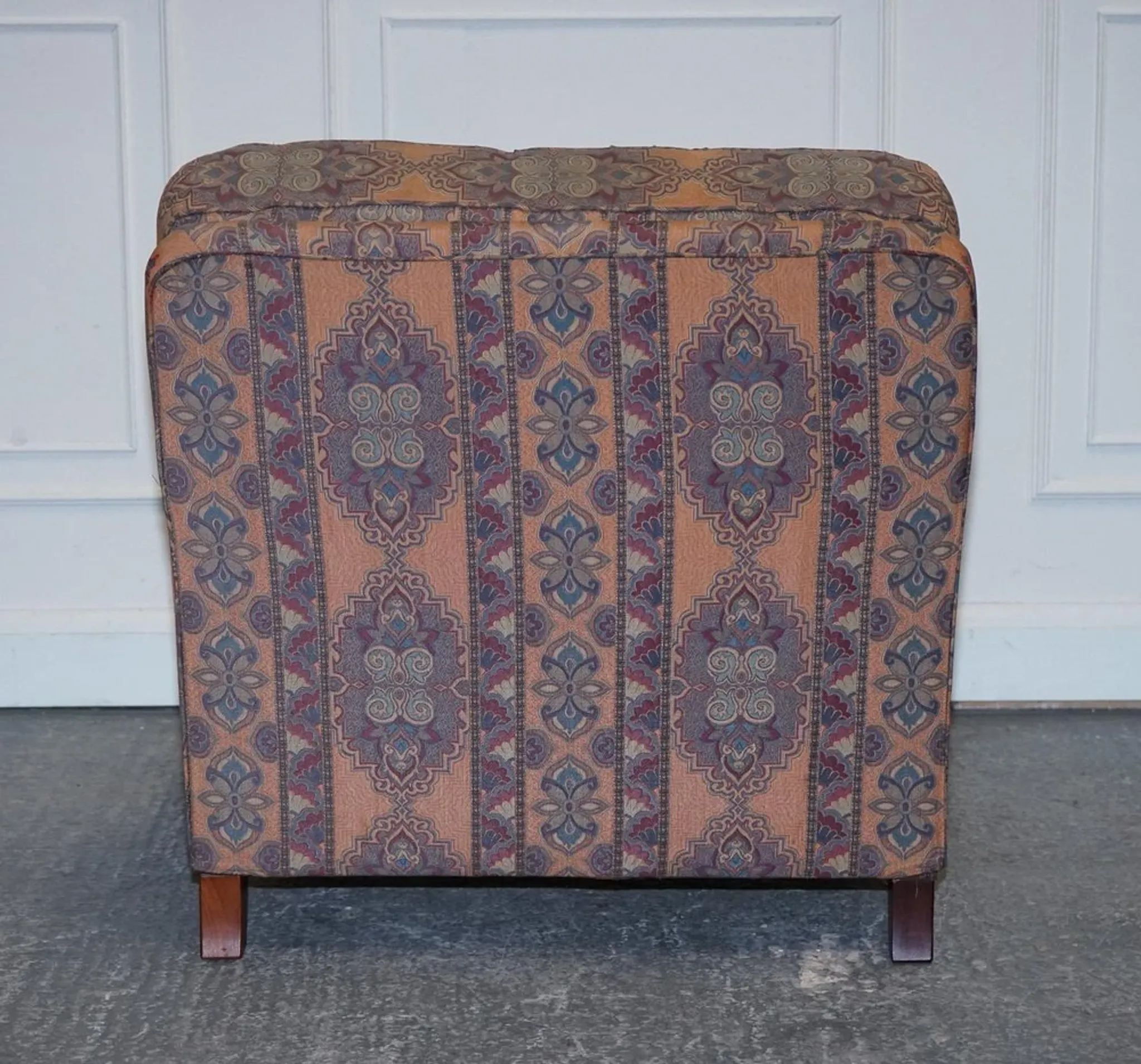 Multiyork Countryhouse Removable Fabric Armchair in the Howard Arm style