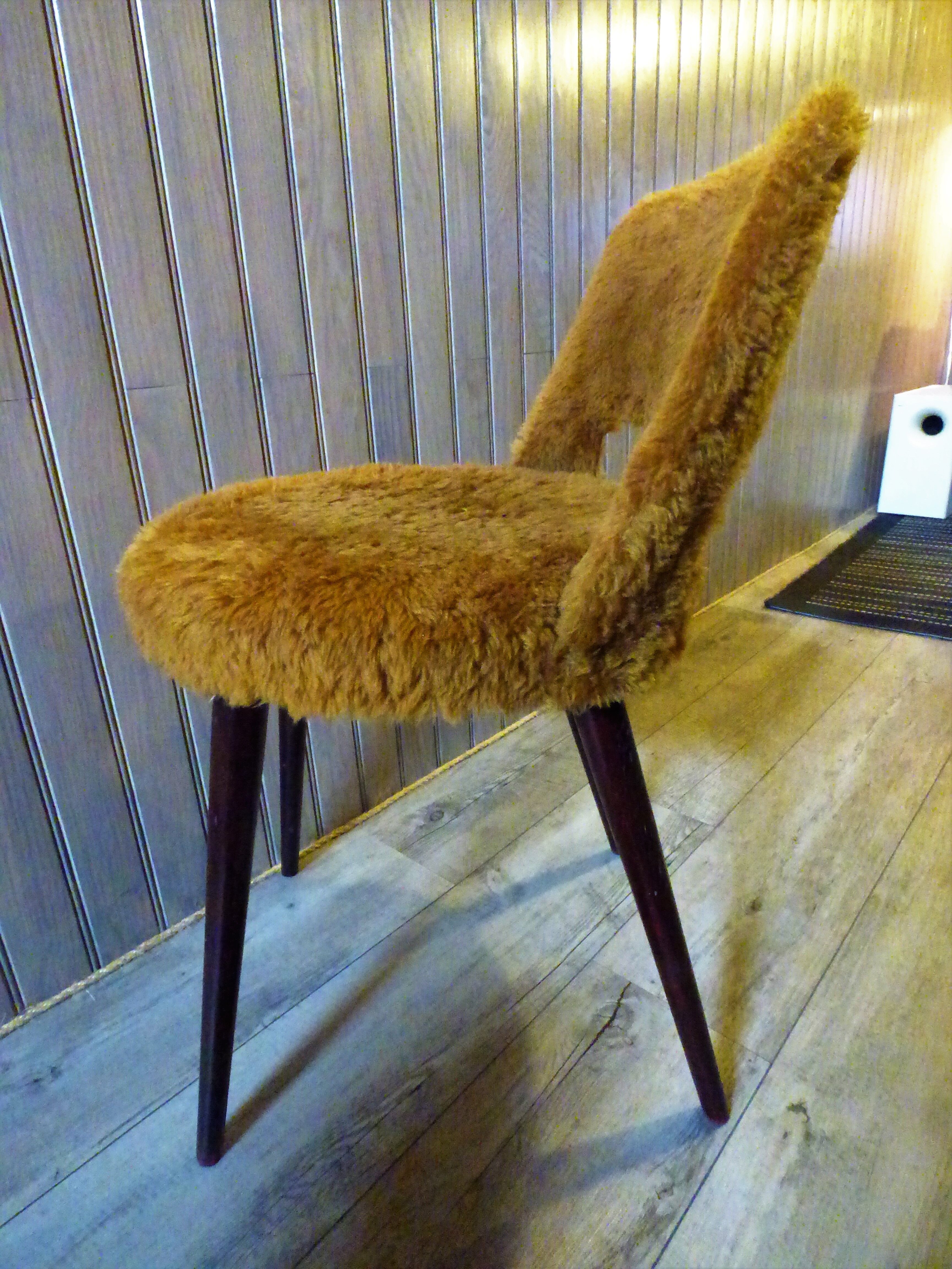 Chair faux fur vintage