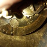Pendule. l marti 1889