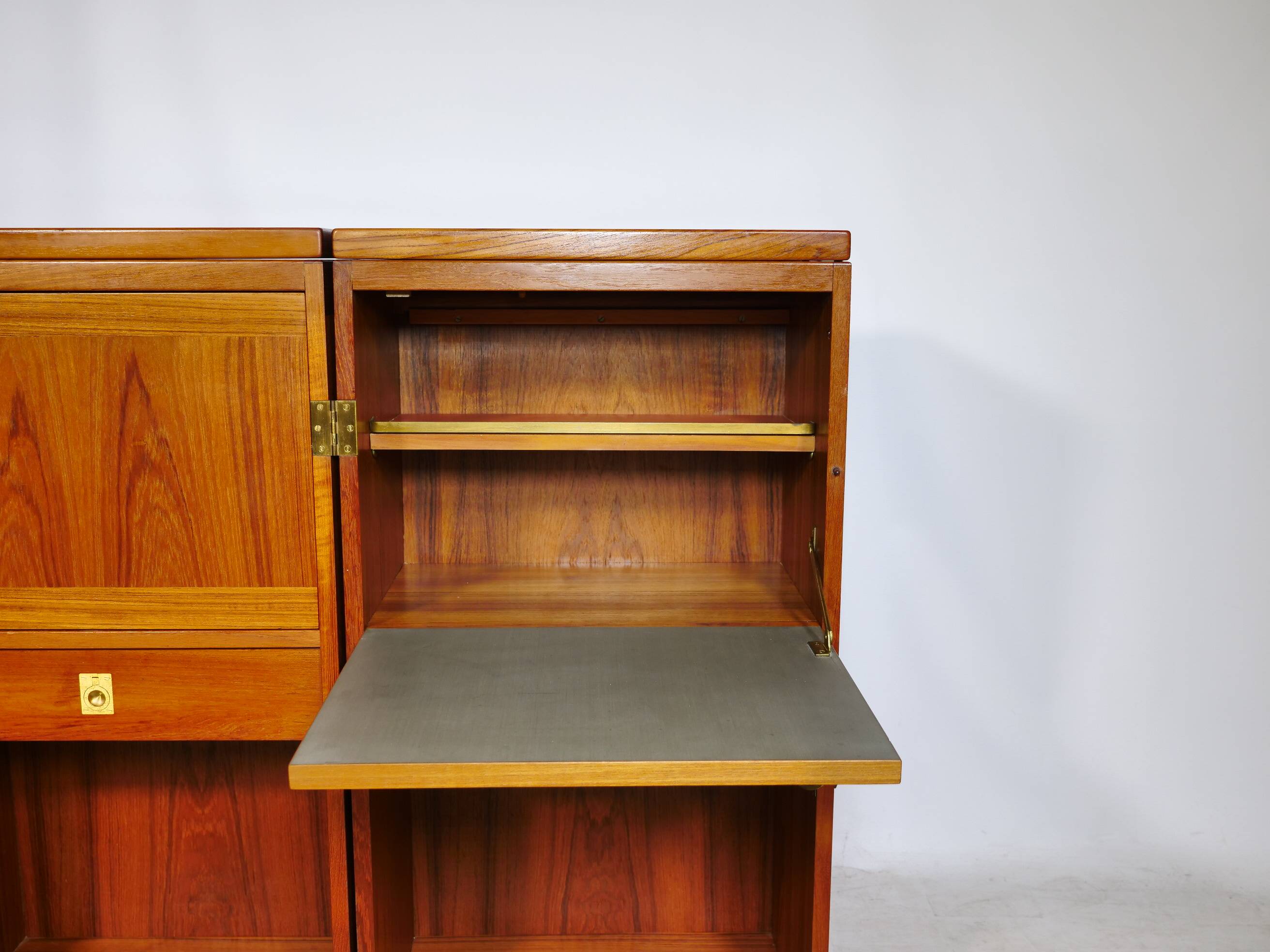 Mid Century Teak Captain's Bar by Reno Wahl Iversen for Skovby, 1960s