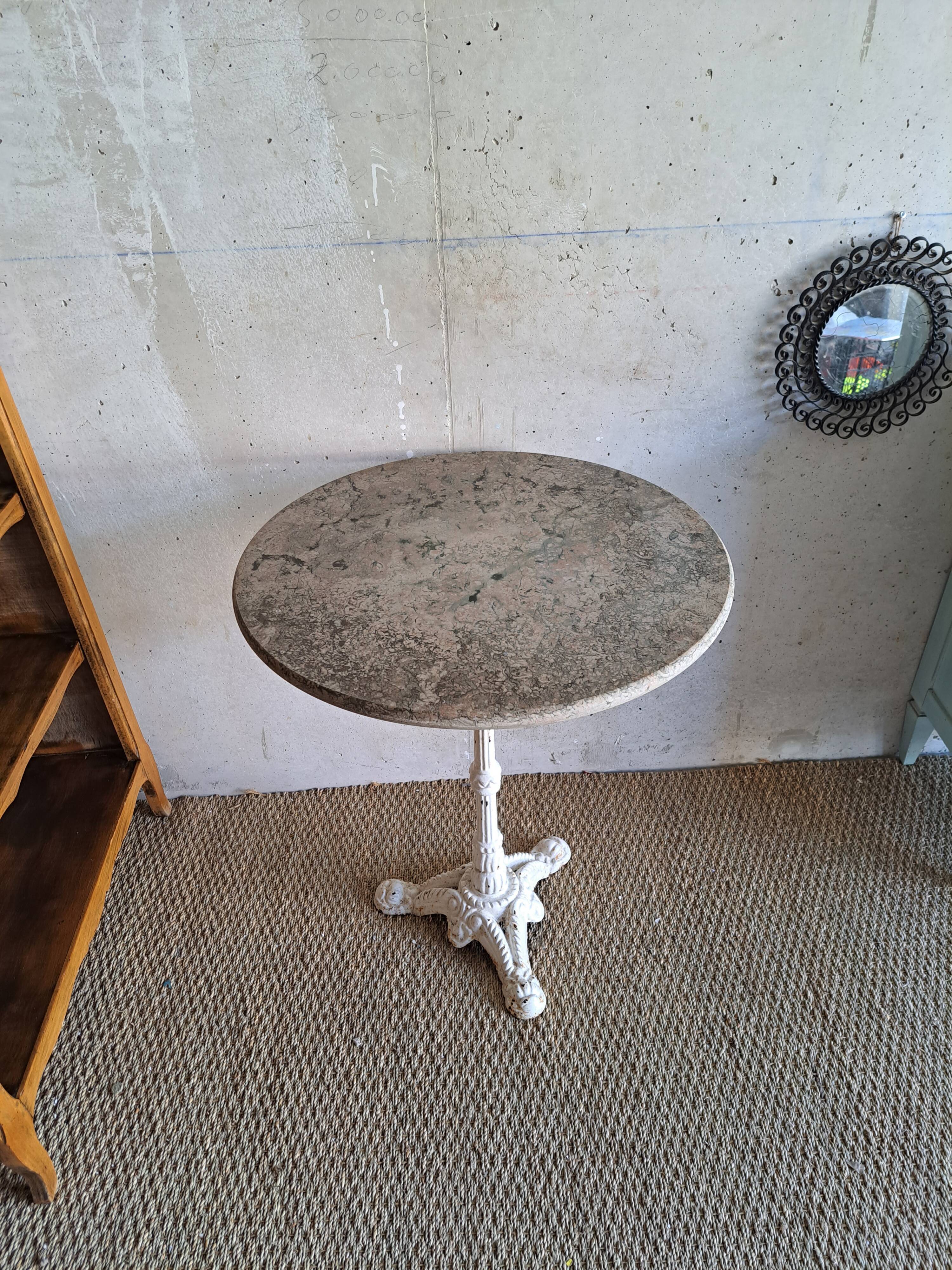 Table bistrot ronde en marbre