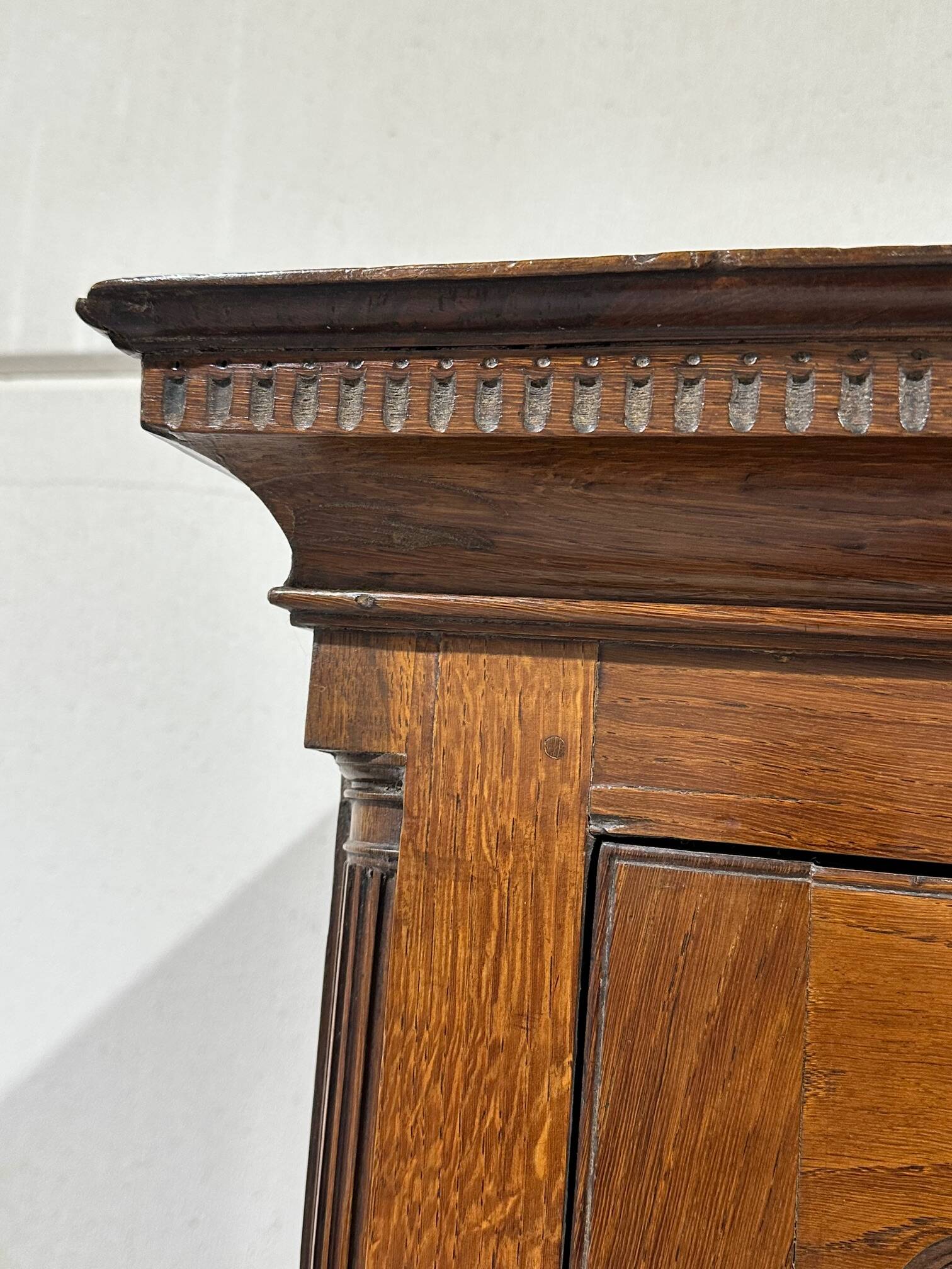 18th Century oak welsh cupboard