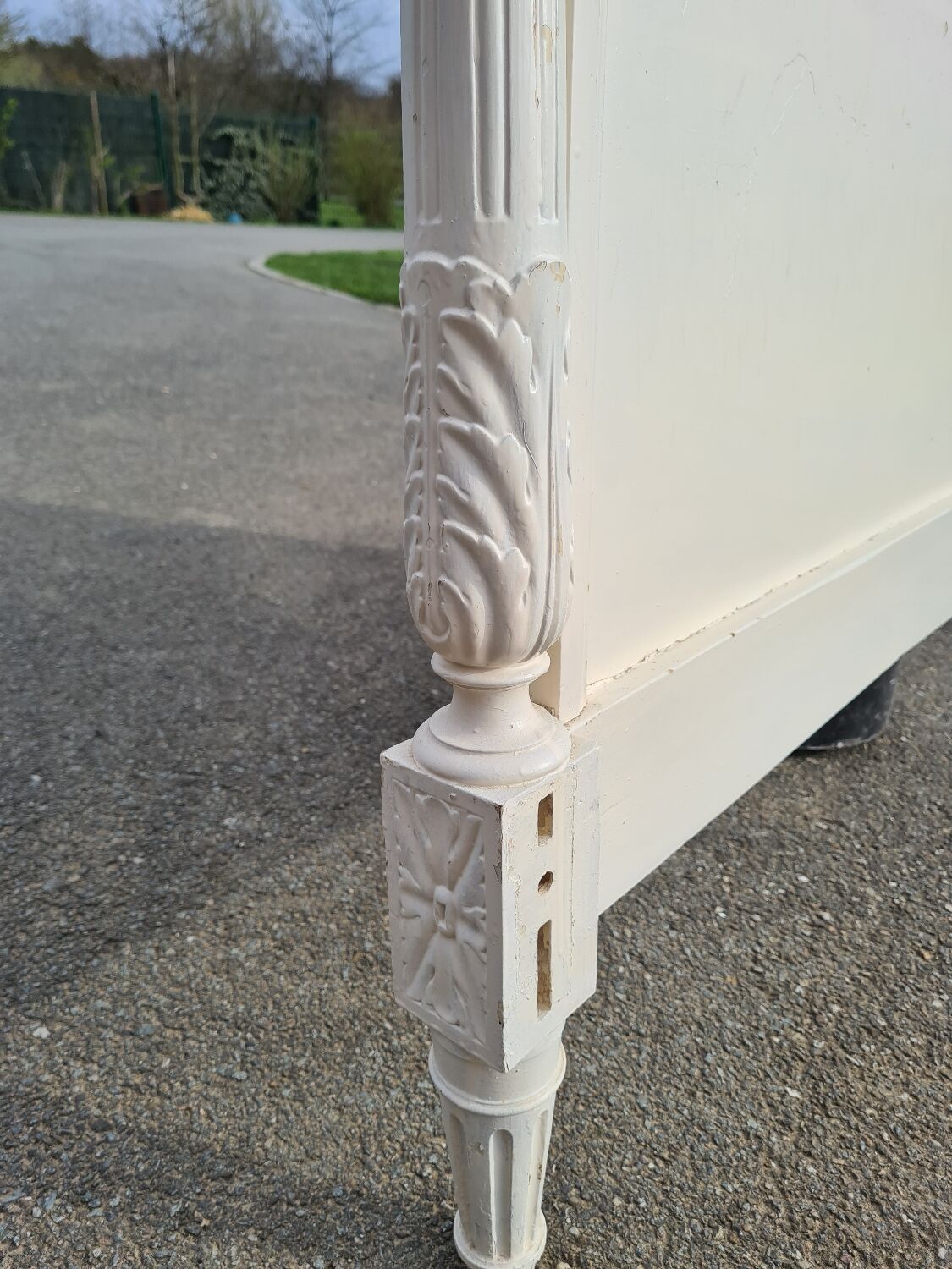 Bed 1 person Louis XVI style