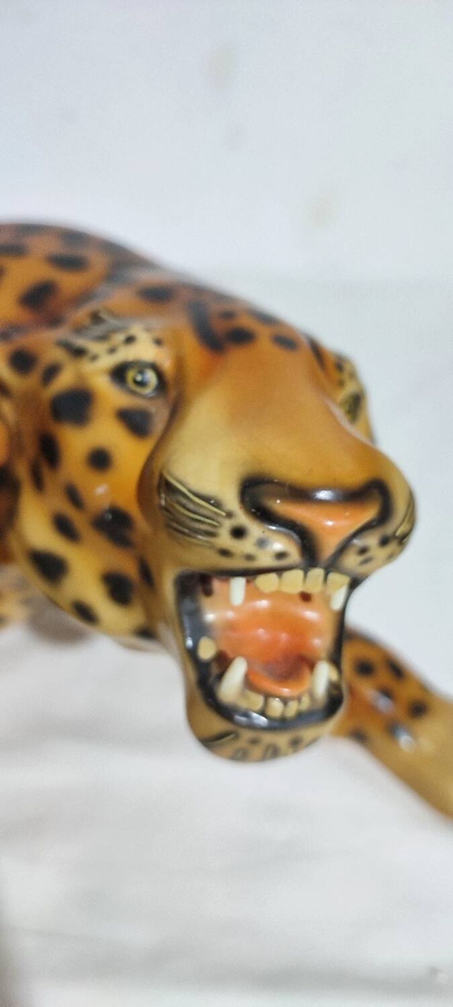 Tigre de cerámica. España, 1970s.