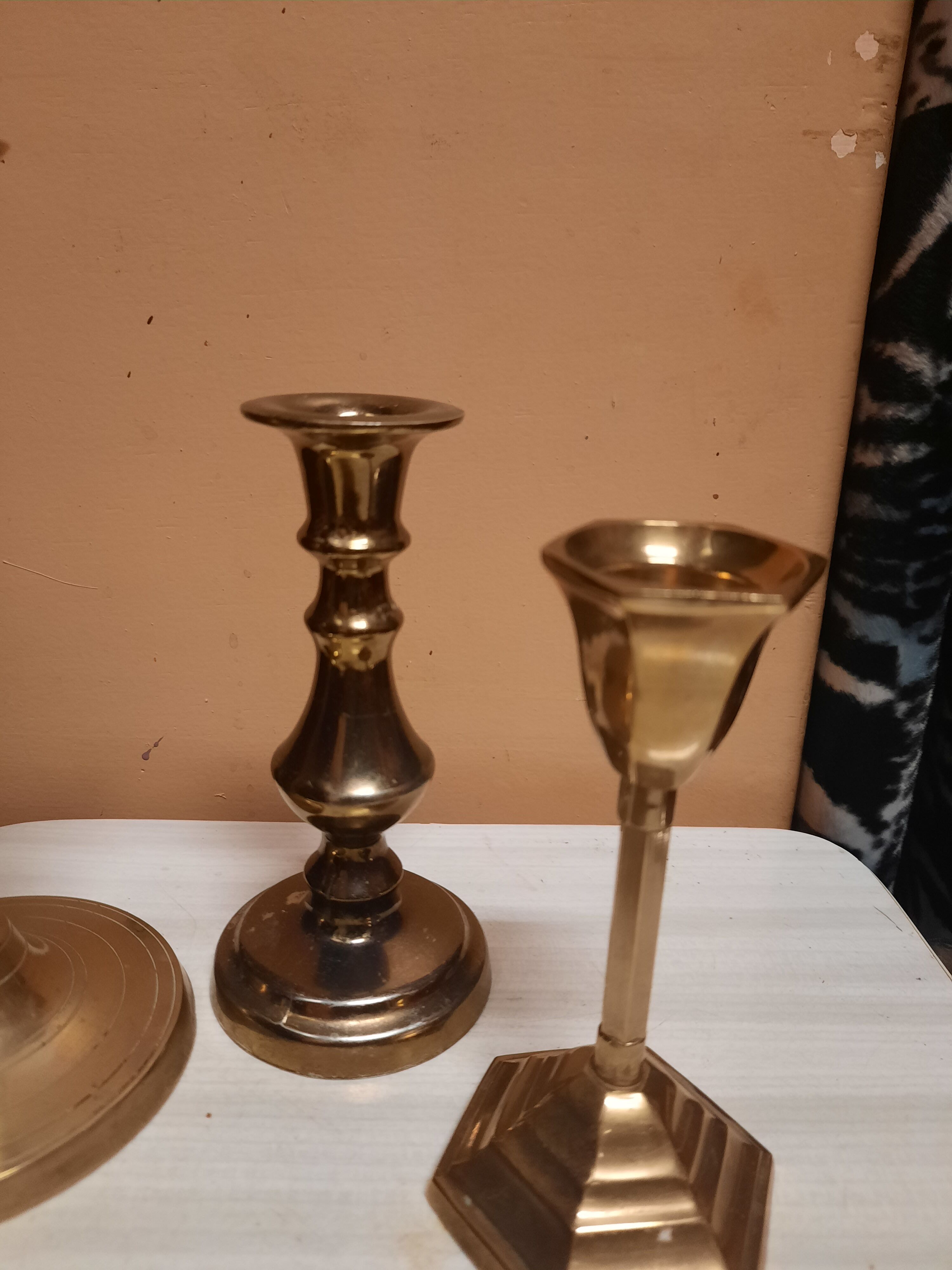 Trio de bougeoirs en bronze