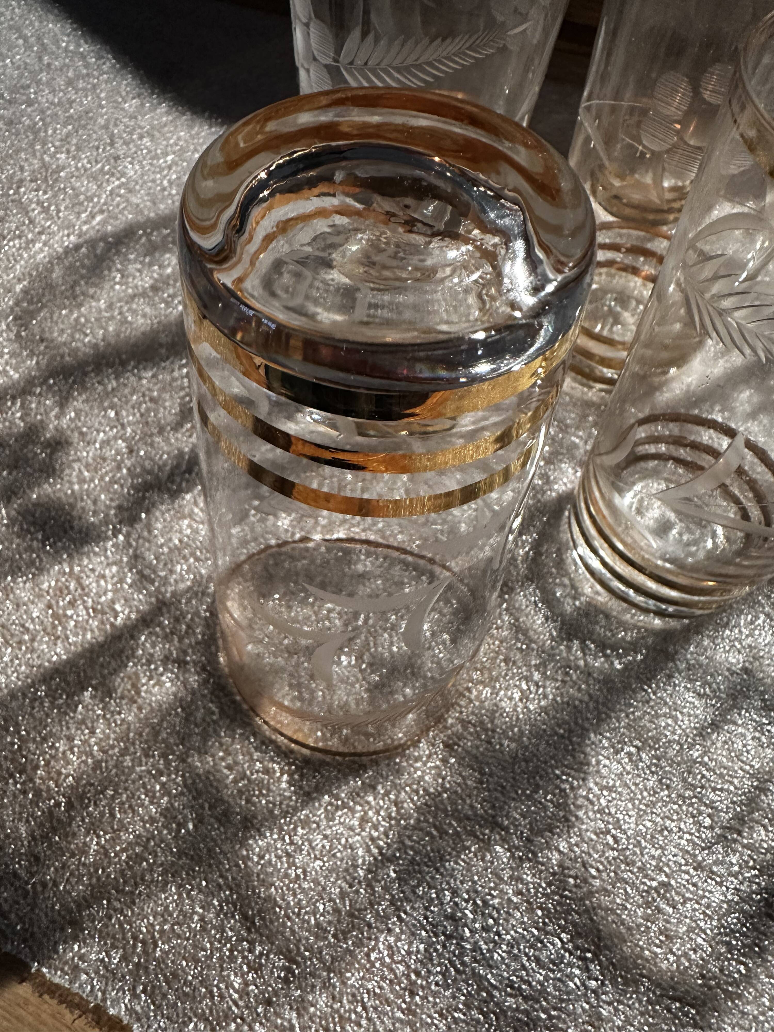 9 art-deco glasses in engraved crystal with gold trim
