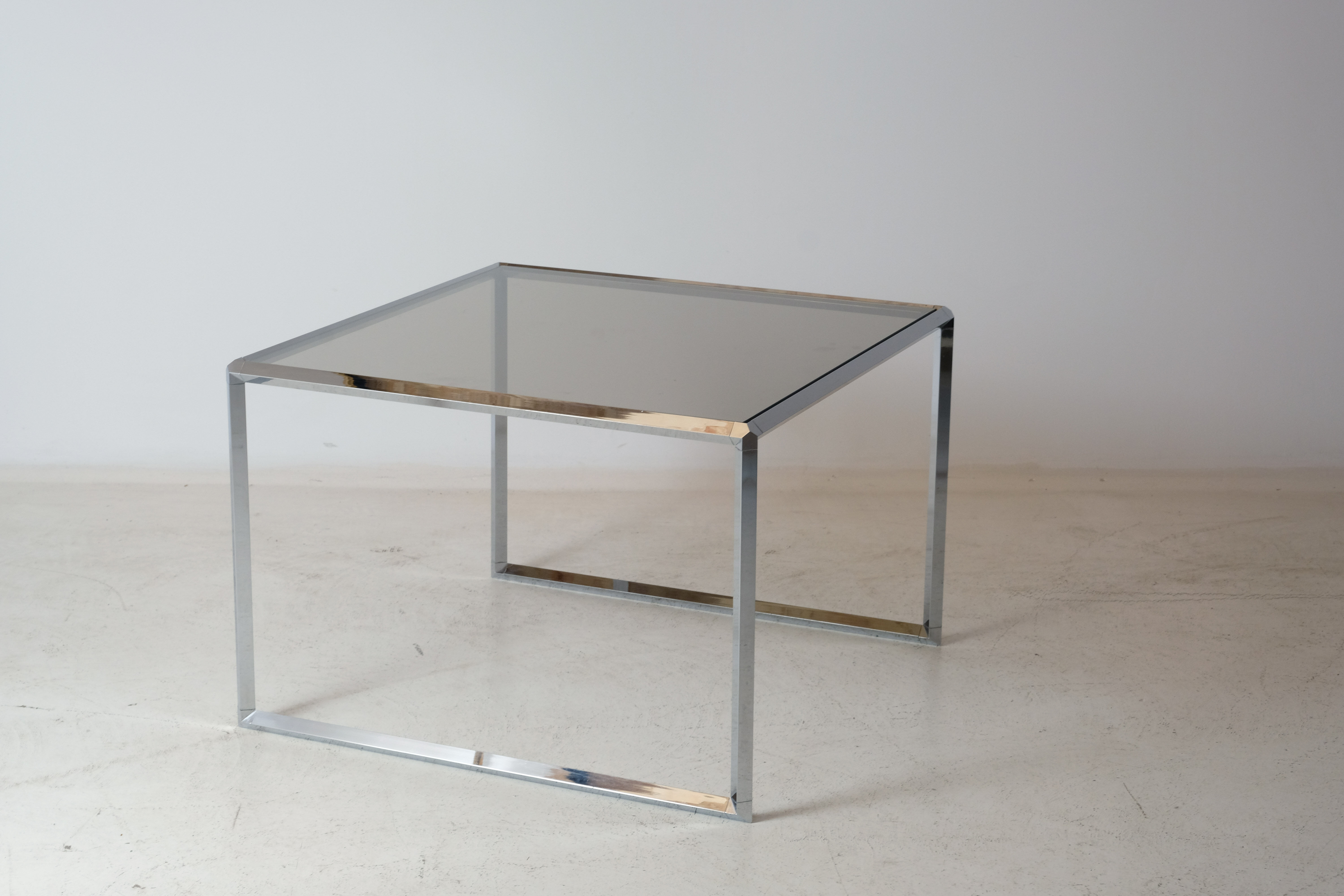 Coffee table vitra chrome and glass 1970's