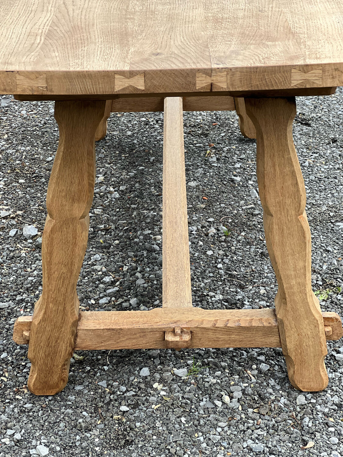 Farmhouse table