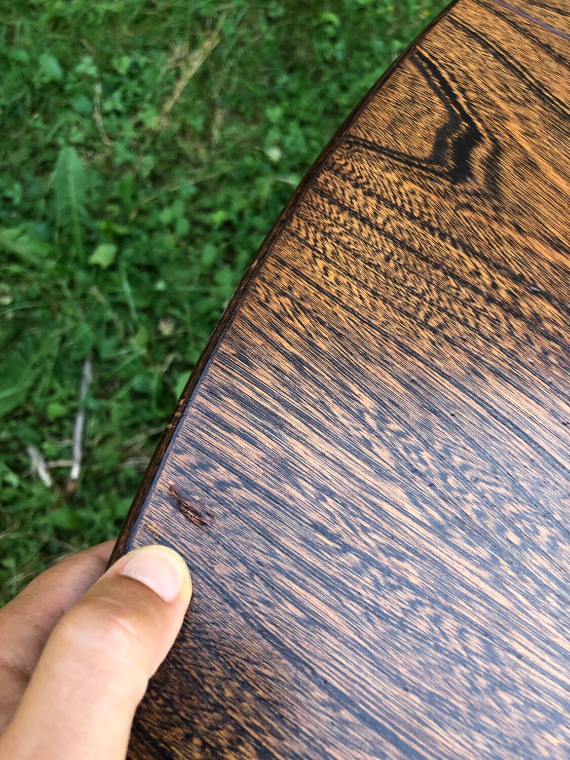 Baumann round extendable table