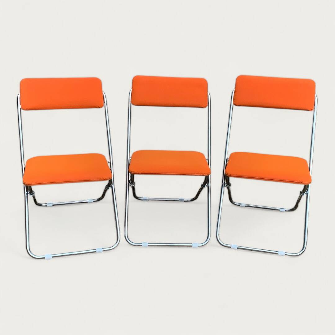 Framar orange felt folding chairs 1970