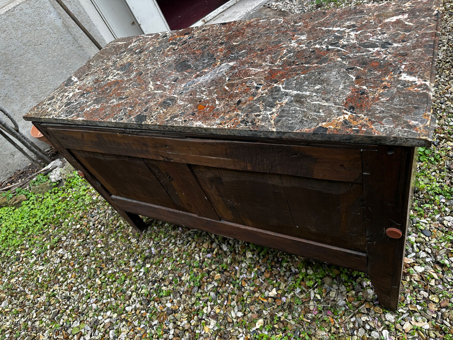 Transitional Louis XV - Louis XVI commode from the 19th century.