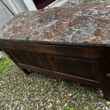 Transitional Louis XV - Louis XVI commode from the 19th century.