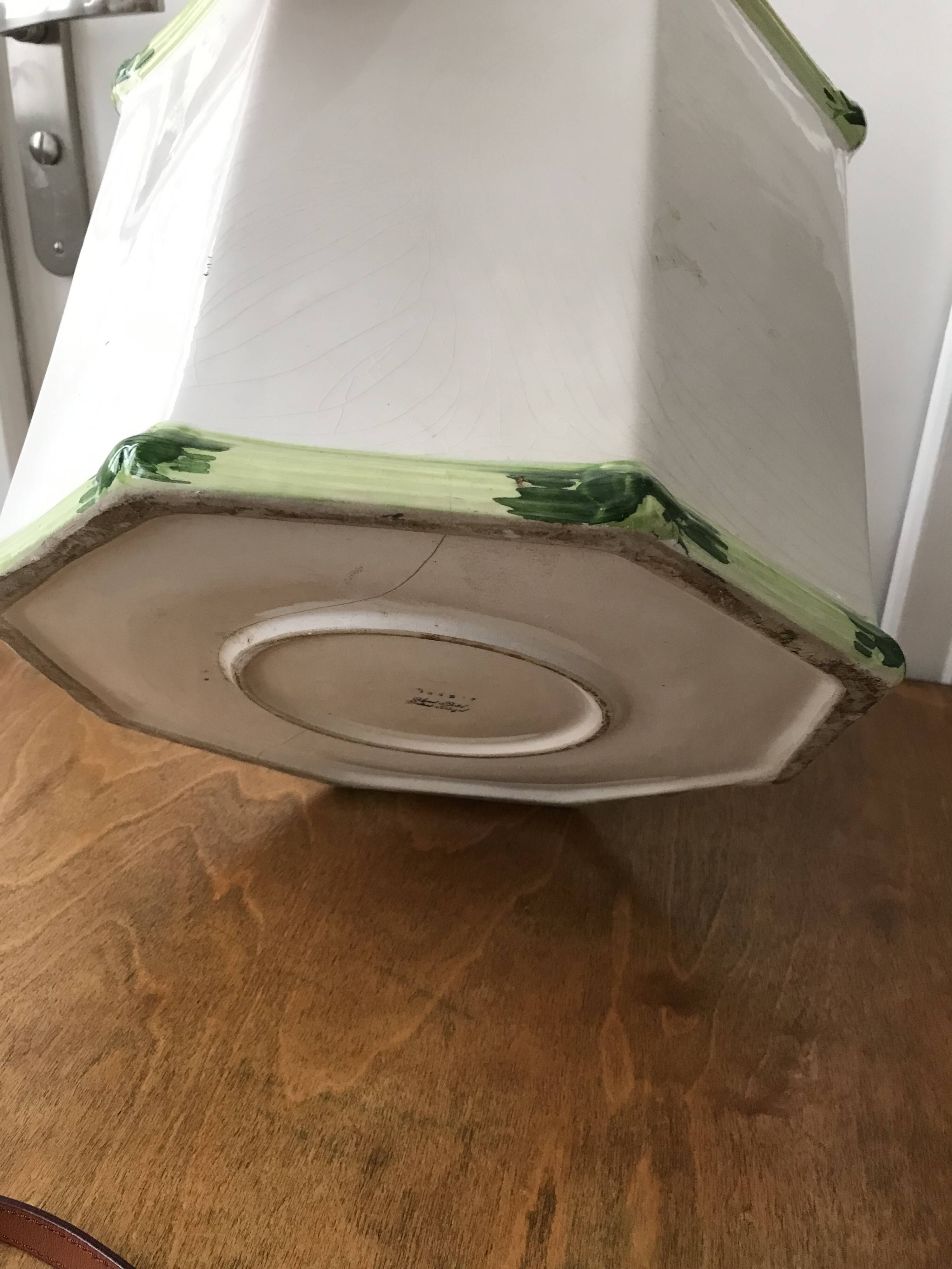 Vintage slip planter with Toucan decoration