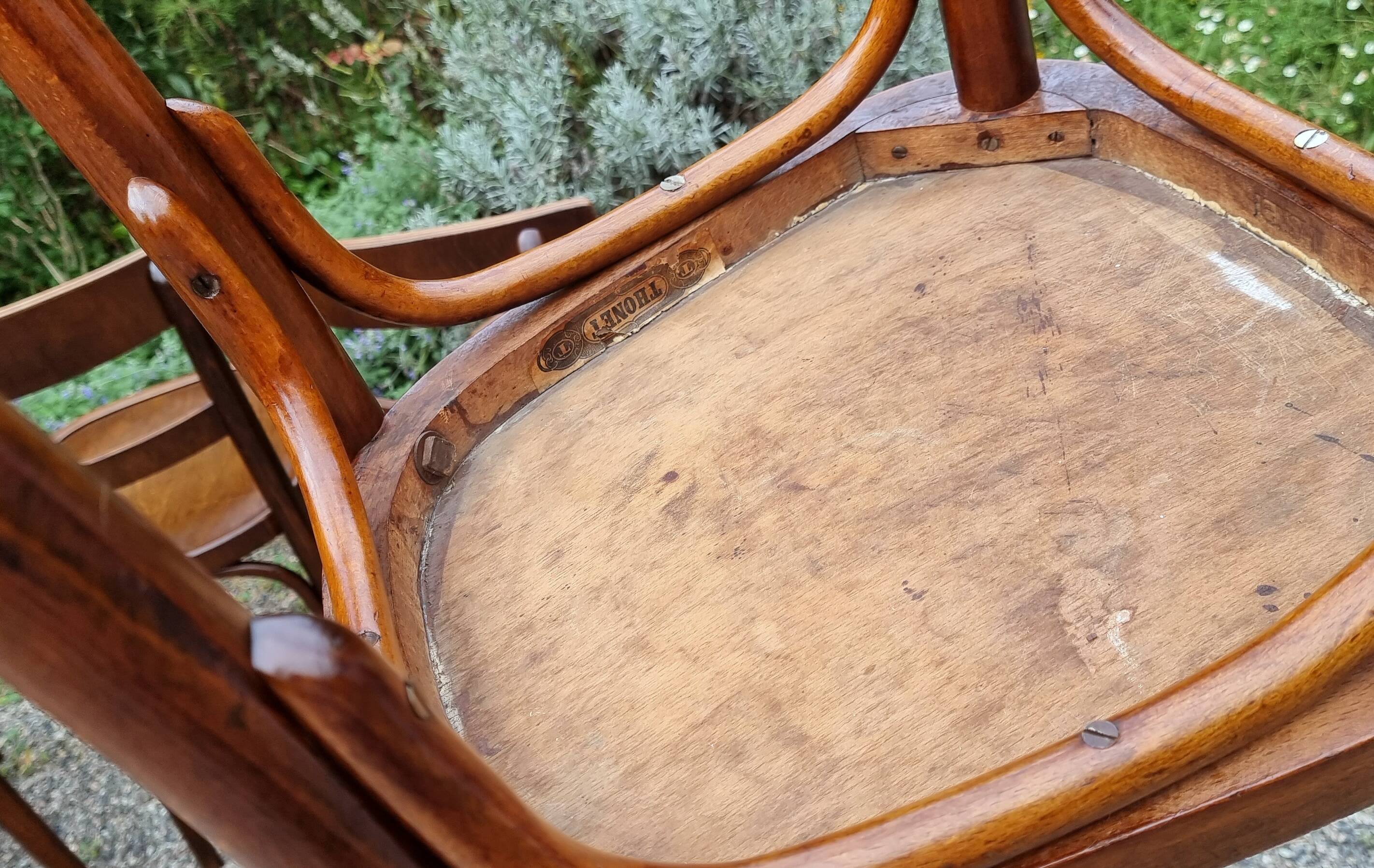 5 chaises bistrot Thonet et Horgen années 40