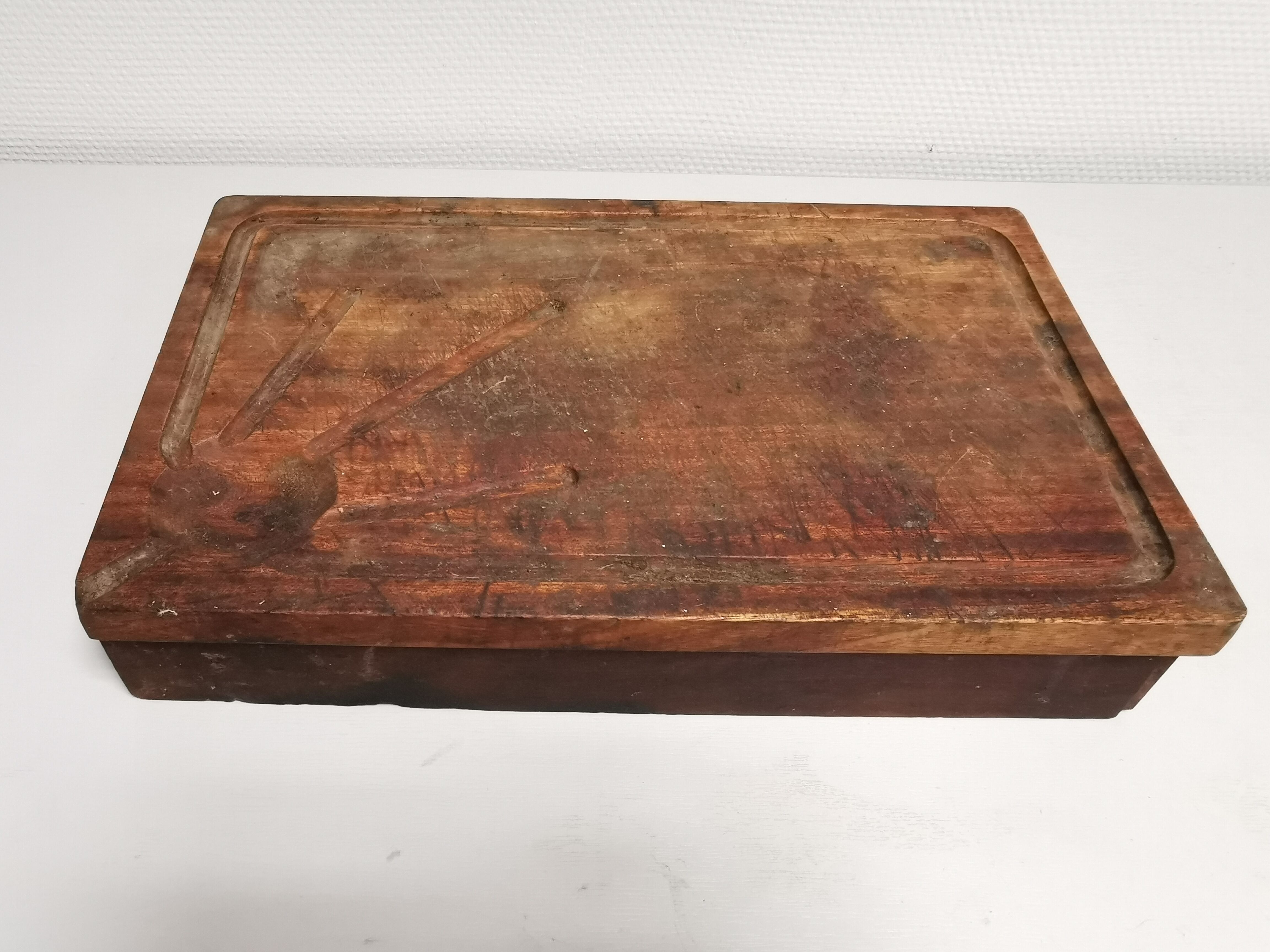 Old Wooden Cutting Board with drawer for knives. block...