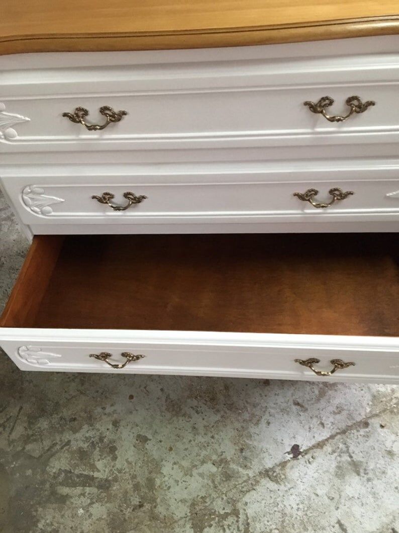 Convenient louis style Philippe