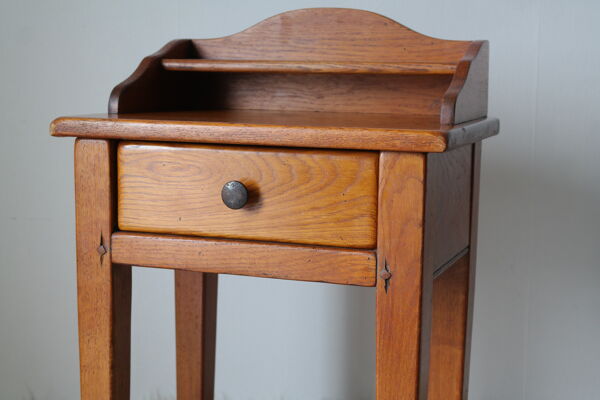 Chevet vintage en chêne massif