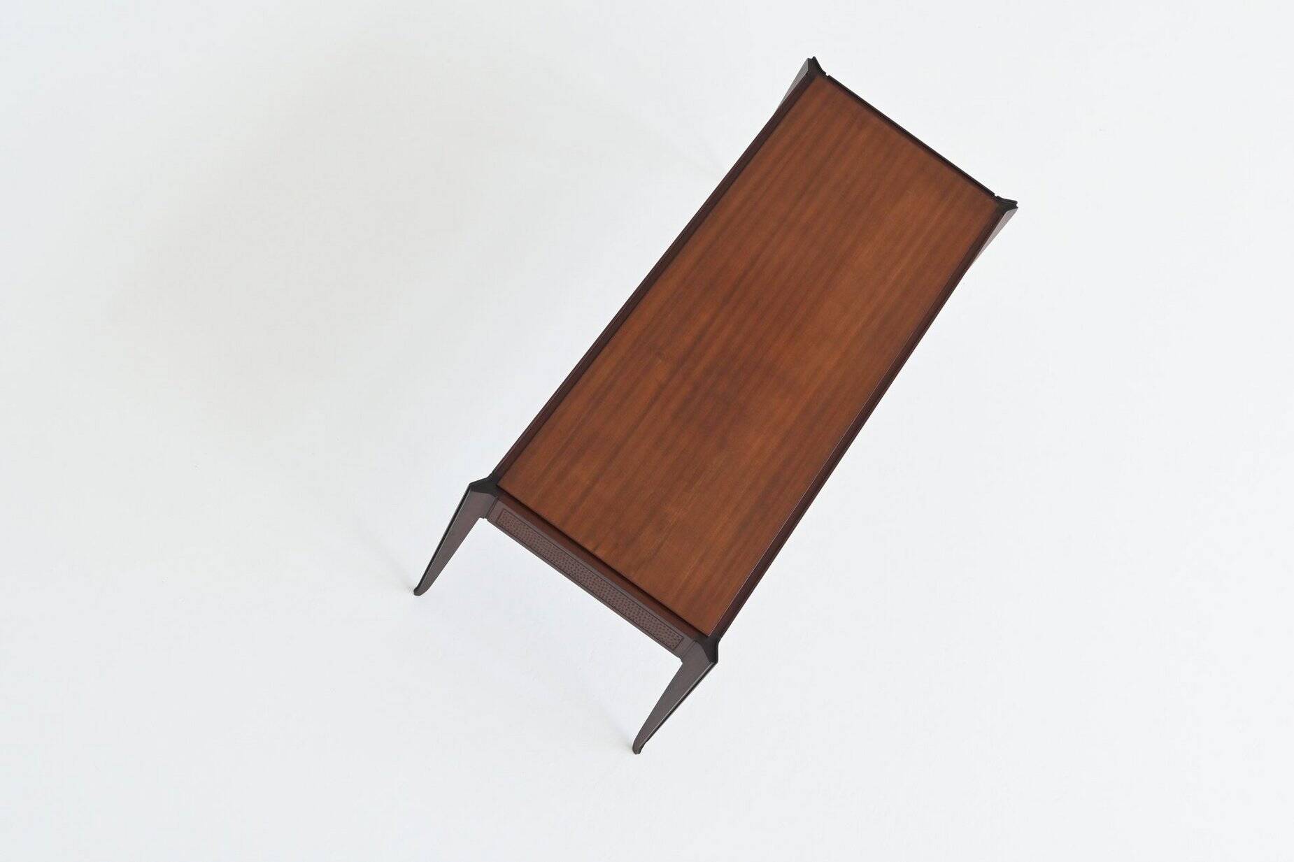 Vittorio Dassi style Italian coffee table in mahogany, Italy, 1960