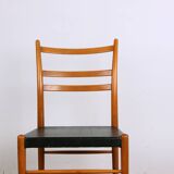 Series of 6 Swedish chairs in Elm and black Skai by Yngve Ekstrom for Gemla 1960.