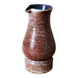 Accolay ceramic pitcher