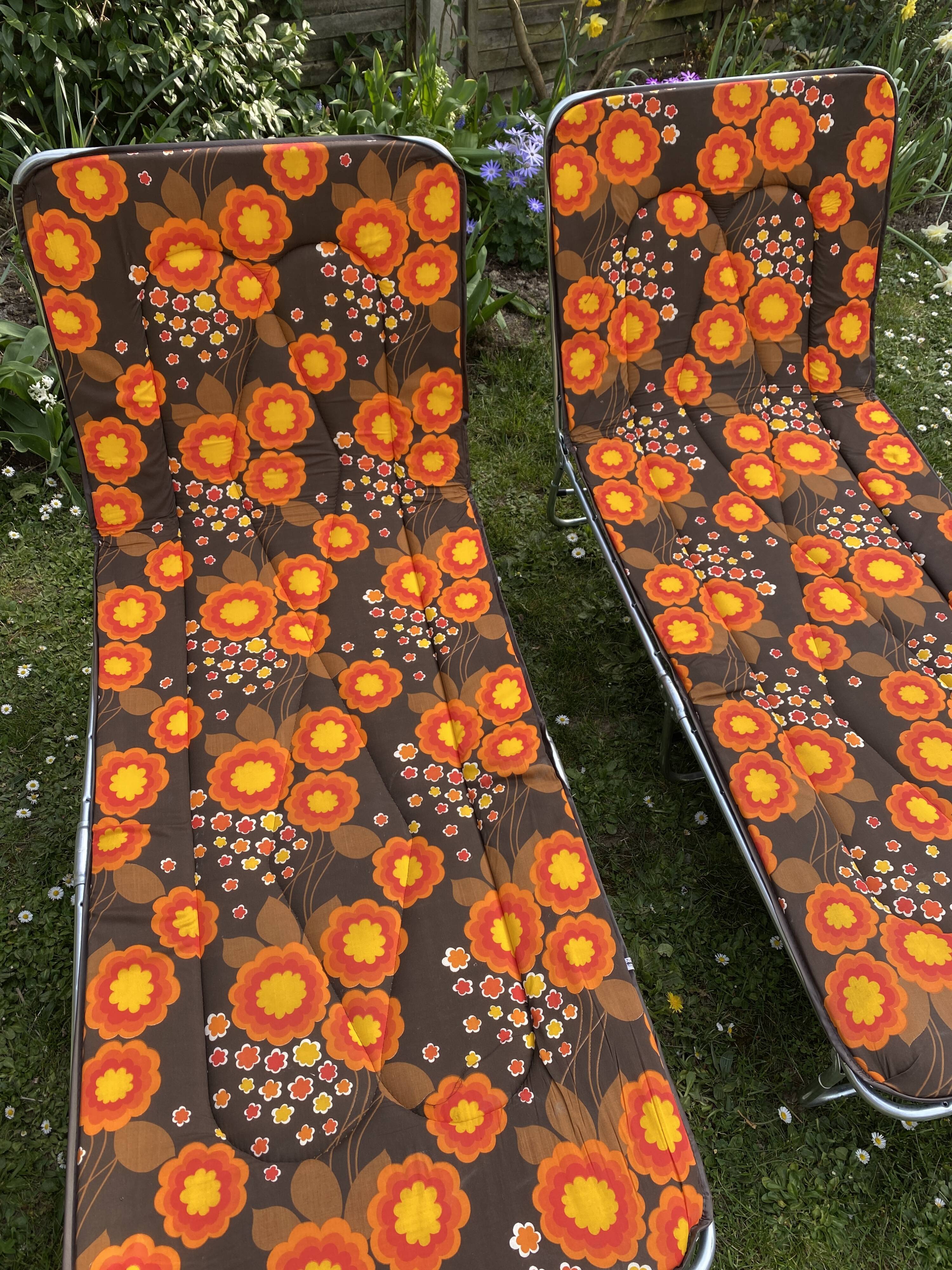 Pair of vintage sunbeds