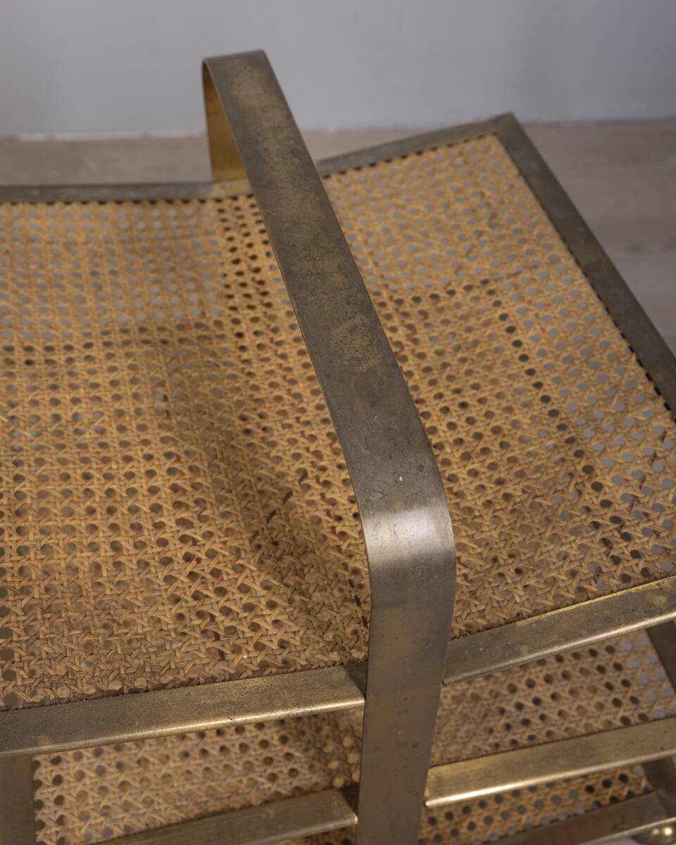 VINTAGE 1960S MAGAZINE RACK IN BRASS AND VIENNA STRAW ITALIAN DESIGN