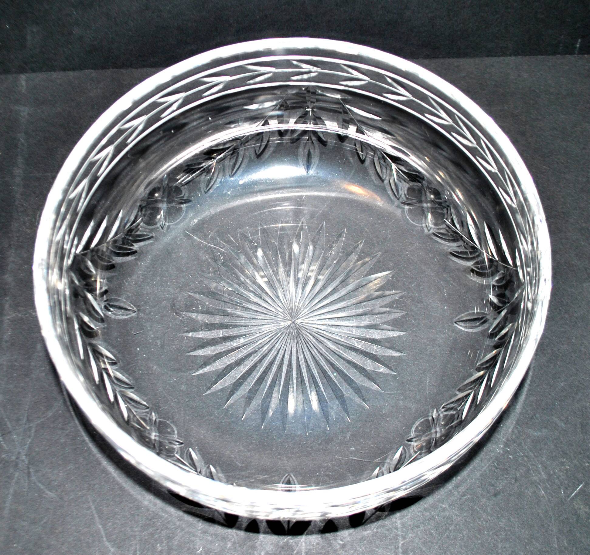 Saint louis crystal salad bowl, laurel garland model, 1930