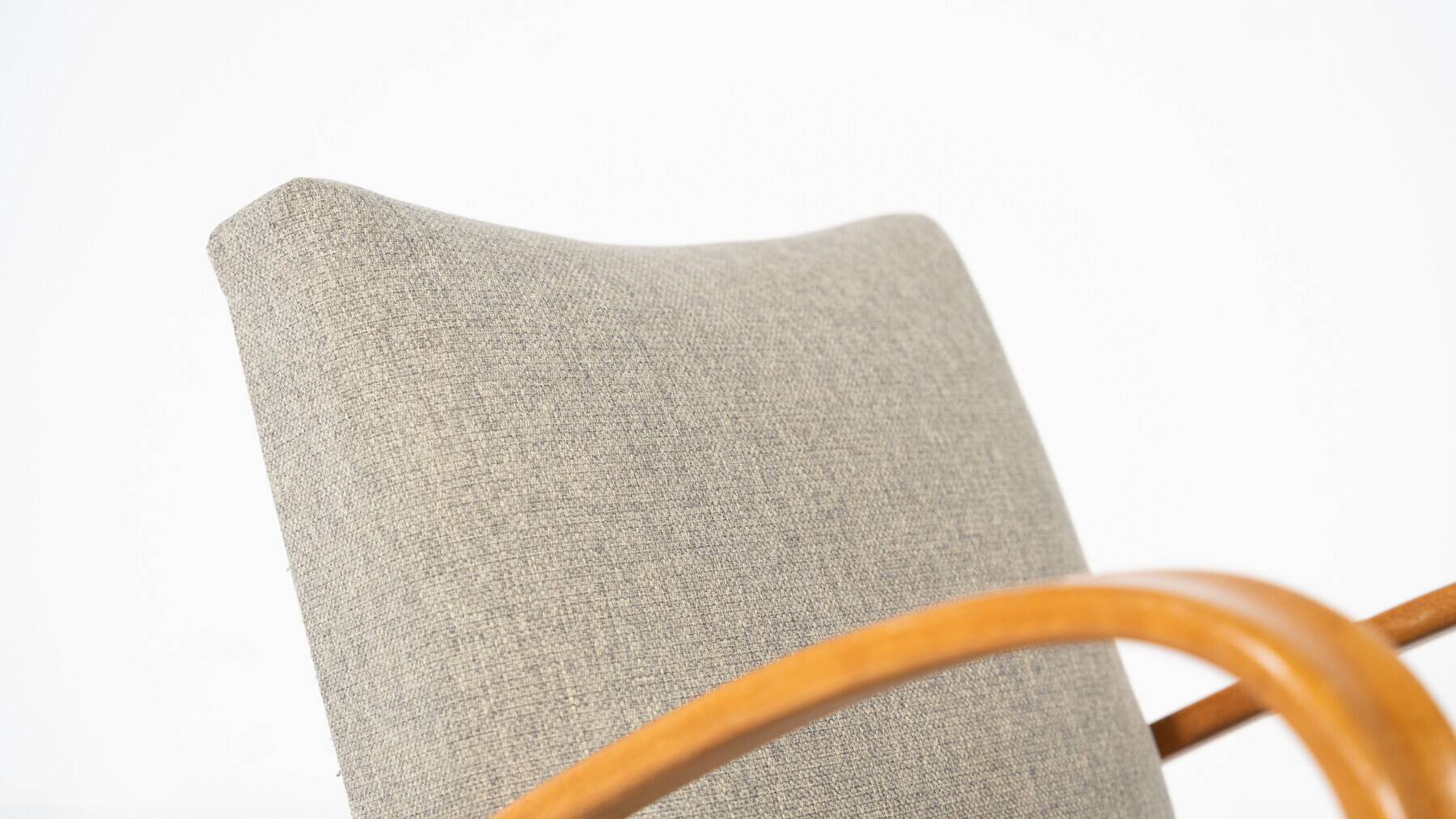 Pair of Bentwood Armchairs by Jindrich Halabala H269, Czech Republic, 1940s