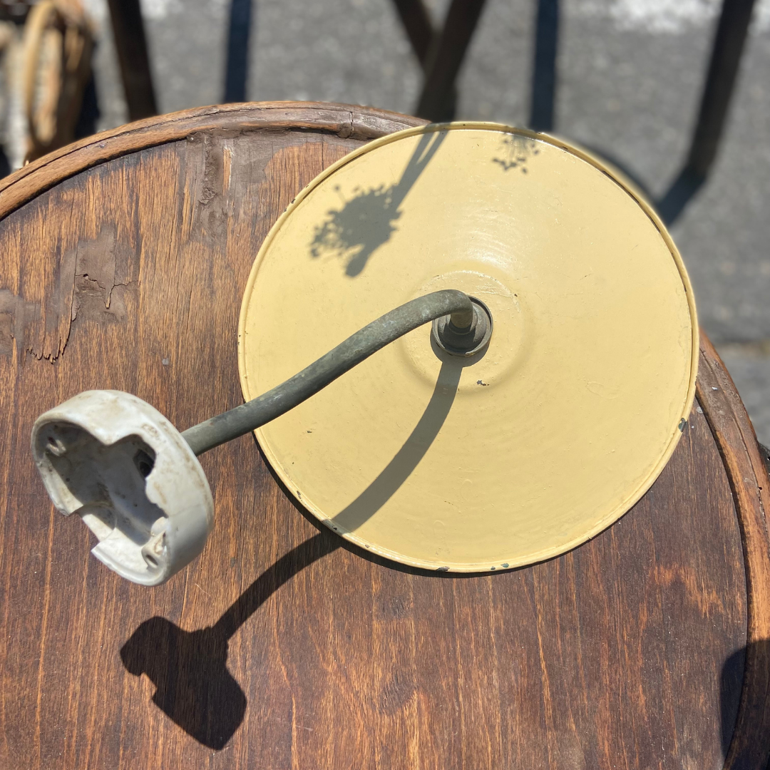 Wall lamp old enamelled tole eggshell style 1900