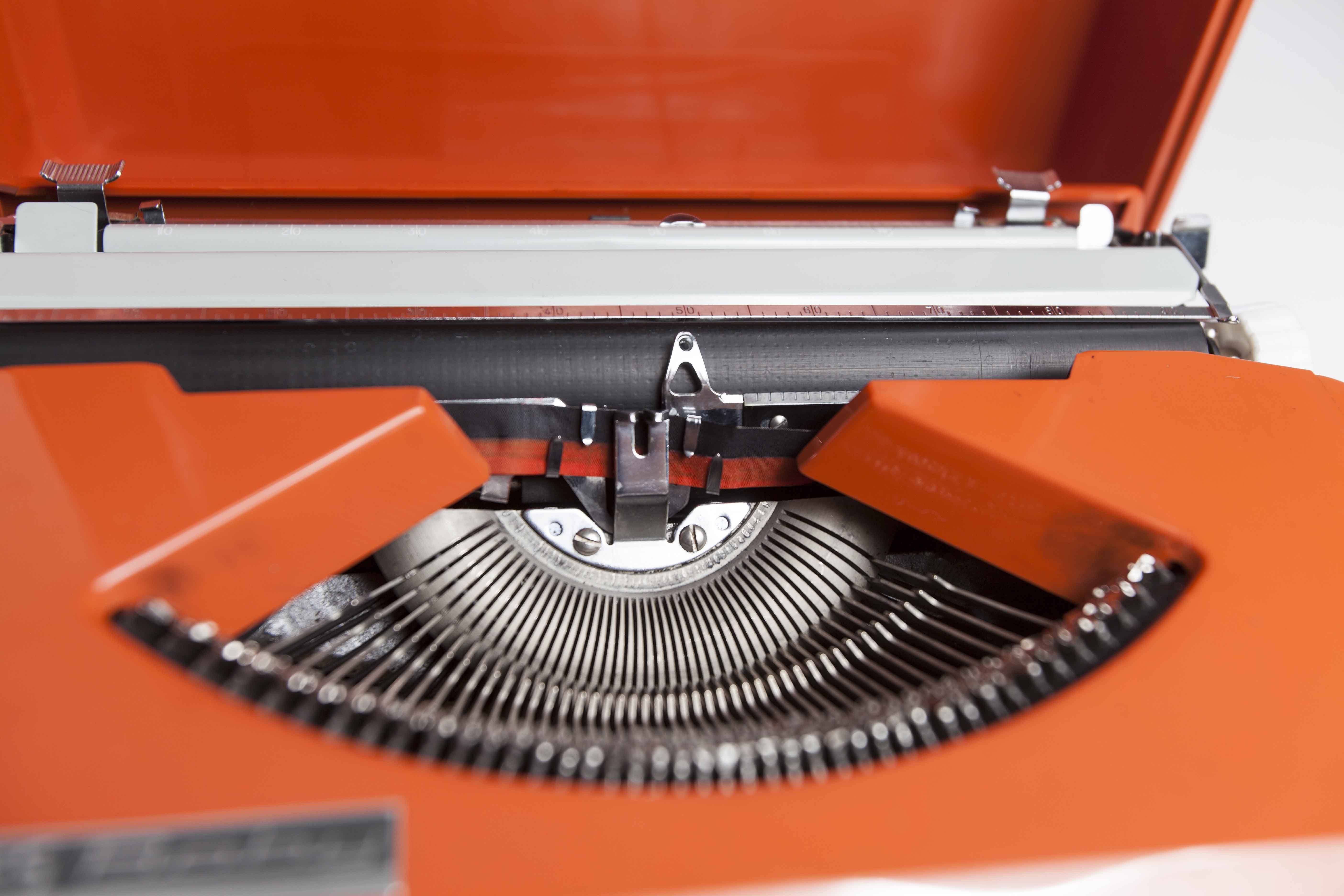 Hermès Baby 1972 new ribbon typewriter