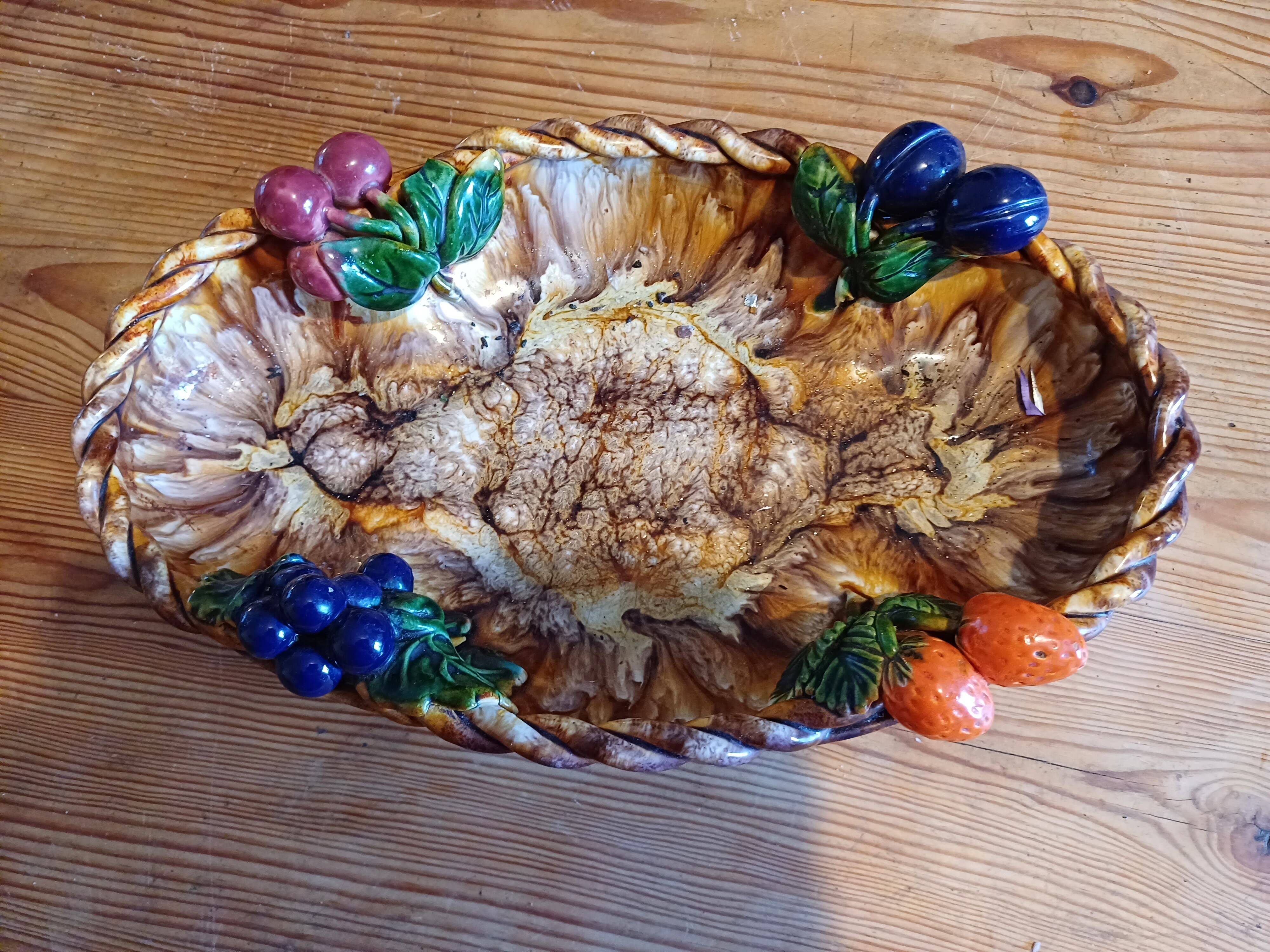 Barbotine Dish Grad St Peter Austria