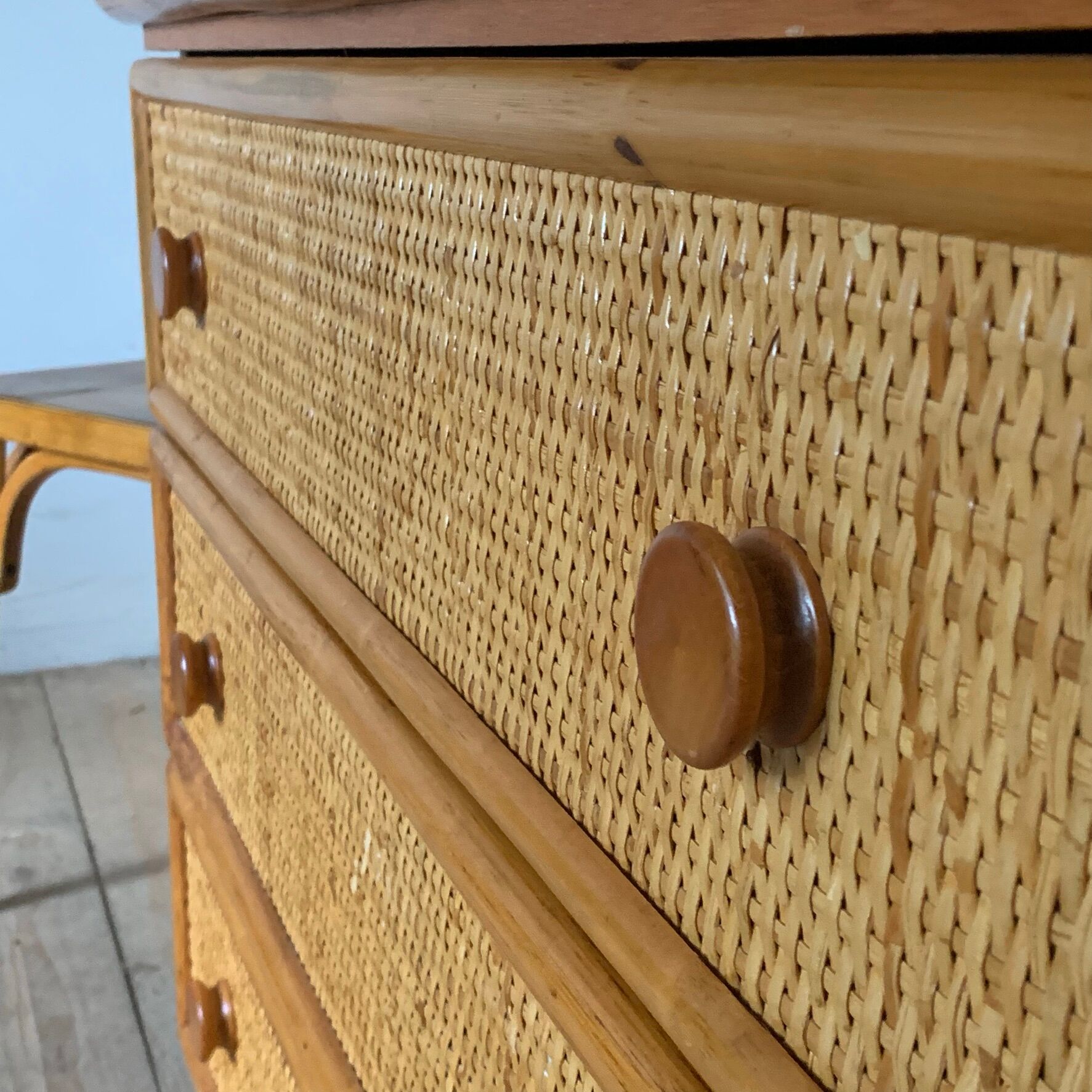 Commode vintage en rotin et bambou